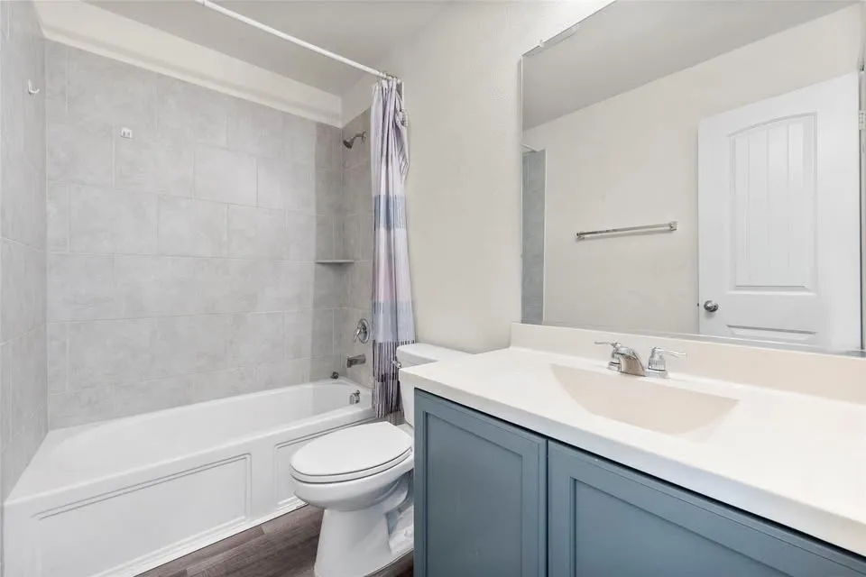 Single Family Residence For Sale in Kaufman County , 2901 Panhandle Drive, Heartland, Texas 75126, 4 Bedroom, 2 Bathroom, 2 Garage spaces, 2,009 Sqft, built in 2019, mls#21384410, Real Estate Agent in Heartland, Homes For Sale in Kaufman county, Homes For Sale in Heartland, Realtor in Heartland Texas, Real Estate Brokerage Independent Realty Texas, Luminita Cordes Realtor