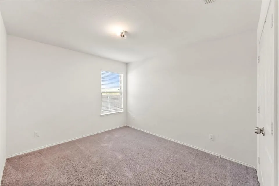 Single Family Residence For Sale in Kaufman County , 2901 Panhandle Drive, Heartland, Texas 75126, 4 Bedroom, 2 Bathroom, 2 Garage spaces, 2,009 Sqft, built in 2019, mls#21384410, Real Estate Agent in Heartland, Homes For Sale in Kaufman county, Homes For Sale in Heartland, Realtor in Heartland Texas, Real Estate Brokerage Independent Realty Texas, Luminita Cordes Realtor