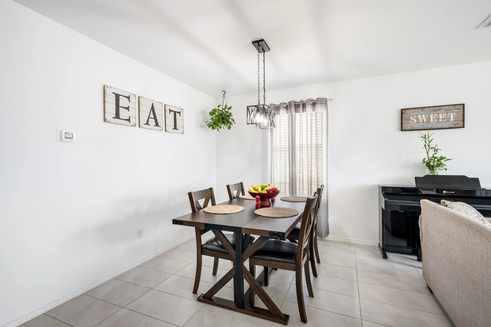 Single Family Residence For Rent in Dallas County , 1636 Bluff View Drive, Hutchins, Texas 75141, 4 Bedroom, 2 Bathroom, 2 Garage spaces, 1,712 Sqft, built in 2023, mls#21381702, Real Estate Agent in Hutchins, Homes For Rent in Dallas county, Homes For Rent in Hutchins, Realtor in Hutchins Texas, Real Estate Brokerage Independent Realty Texas, Luminita Cordes Realtor
