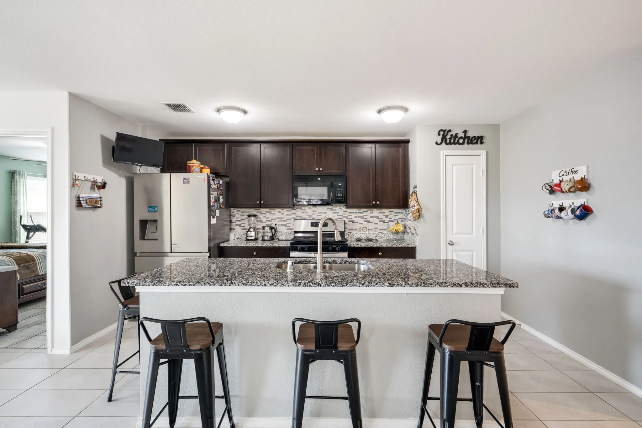 Single Family Residence For Rent in Dallas County , 1636 Bluff View Drive, Hutchins, Texas 75141, 4 Bedroom, 2 Bathroom, 2 Garage spaces, 1,712 Sqft, built in 2023, mls#21381702, Real Estate Agent in Hutchins, Homes For Rent in Dallas county, Homes For Rent in Hutchins, Realtor in Hutchins Texas, Real Estate Brokerage Independent Realty Texas, Luminita Cordes Realtor
