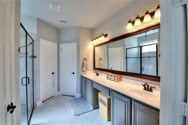 Single Family Residence For Rent in Collin County , 616 Crockett Drive, Lavon, Texas 75166, 4 Bedroom, 3 Bathroom, 2 Garage spaces, 3,143 Sqft, built in 2016, mls#21384416, Real Estate Agent in Lavon, Homes For Rent in Collin county, Homes For Rent in Lavon, Realtor in Lavon Texas, Real Estate Brokerage Independent Realty Texas, Luminita Cordes Realtor