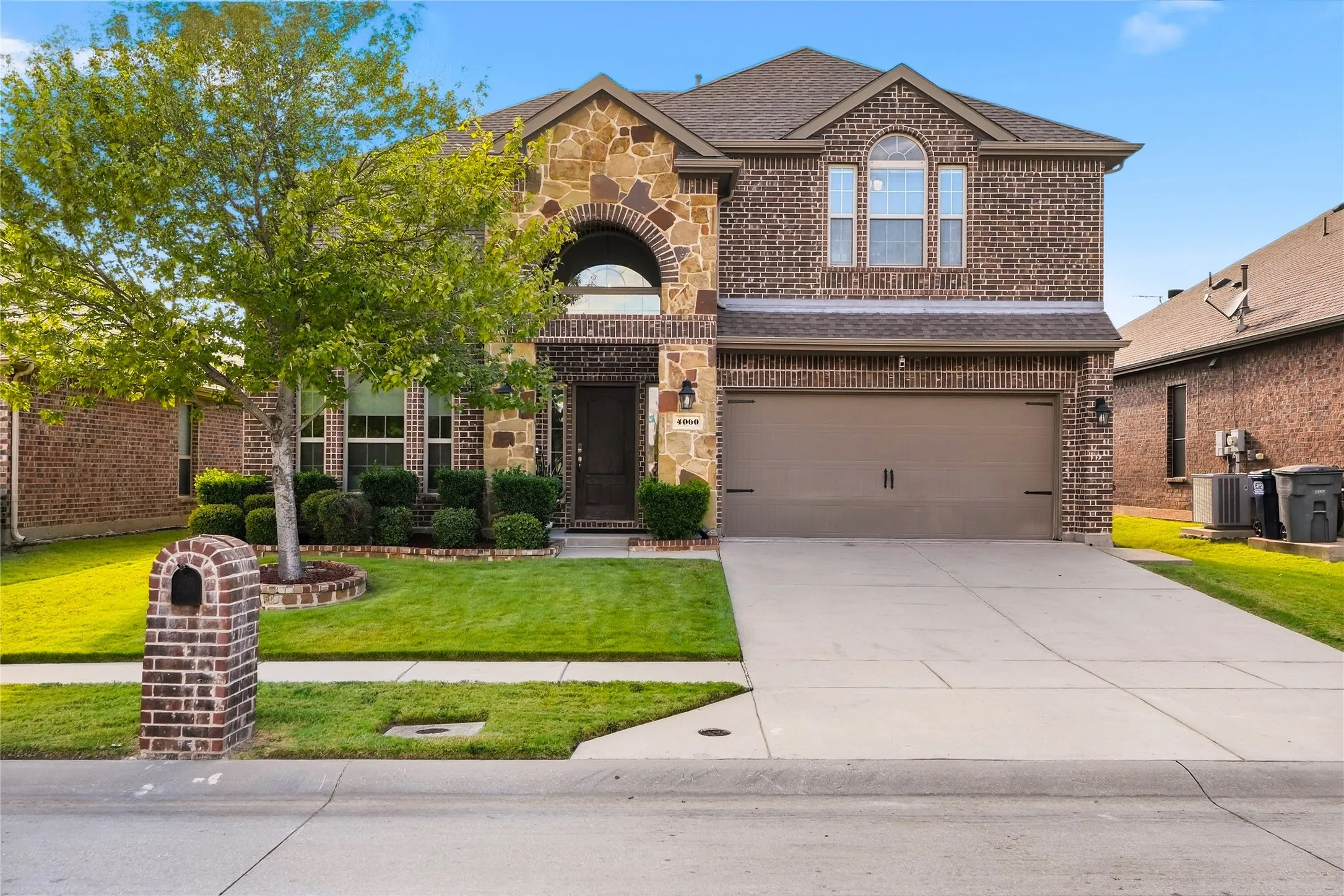 Single Family Residence For Sale in Denton County , 4000 Fordham Street, Frisco, Texas 75036, 4 Bedroom, 4 Bathroom, 2 Garage spaces, 2,727 Sqft, built in 2014, mls#21381963, Real Estate Agent in Frisco, Homes For Sale in Denton county, Homes For Sale in Frisco, Realtor in Frisco Texas, Real Estate Brokerage Independent Realty Texas, Luminita Cordes Realtor