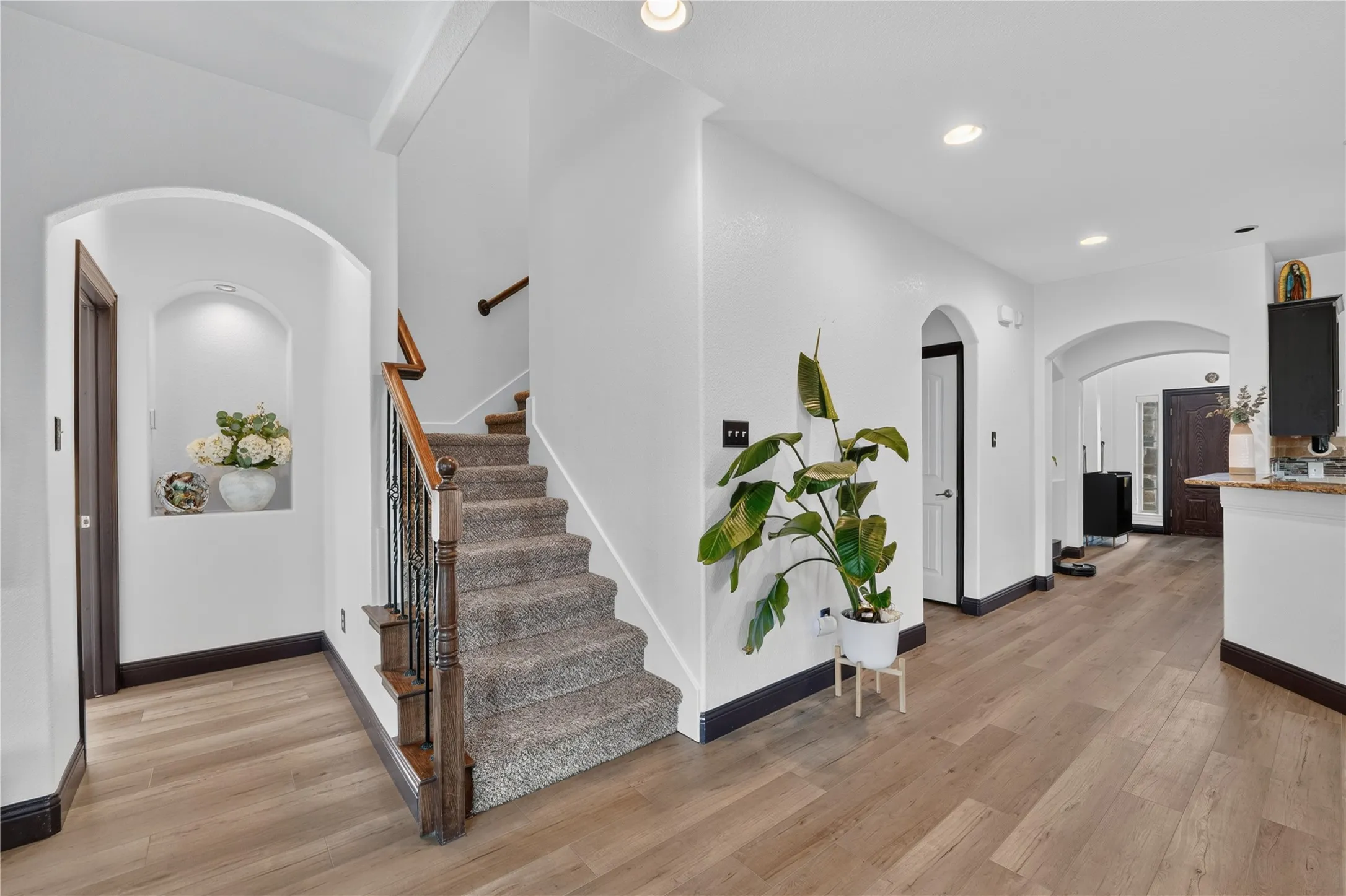 Single Family Residence For Sale in Denton County , 4000 Fordham Street, Frisco, Texas 75036, 4 Bedroom, 4 Bathroom, 2 Garage spaces, 2,727 Sqft, built in 2014, mls#21381963, Real Estate Agent in Frisco, Homes For Sale in Denton county, Homes For Sale in Frisco, Realtor in Frisco Texas, Real Estate Brokerage Independent Realty Texas, Luminita Cordes Realtor