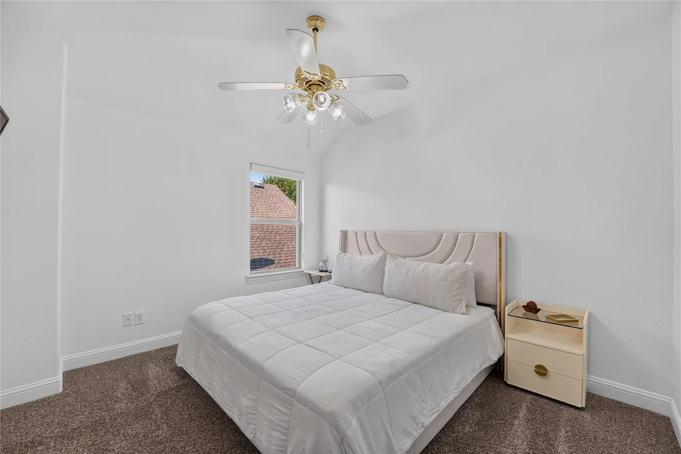 Single Family Residence For Sale in Denton County , 4000 Fordham Street, Frisco, Texas 75036, 4 Bedroom, 4 Bathroom, 2 Garage spaces, 2,727 Sqft, built in 2014, mls#21381963, Real Estate Agent in Frisco, Homes For Sale in Denton county, Homes For Sale in Frisco, Realtor in Frisco Texas, Real Estate Brokerage Independent Realty Texas, Luminita Cordes Realtor
