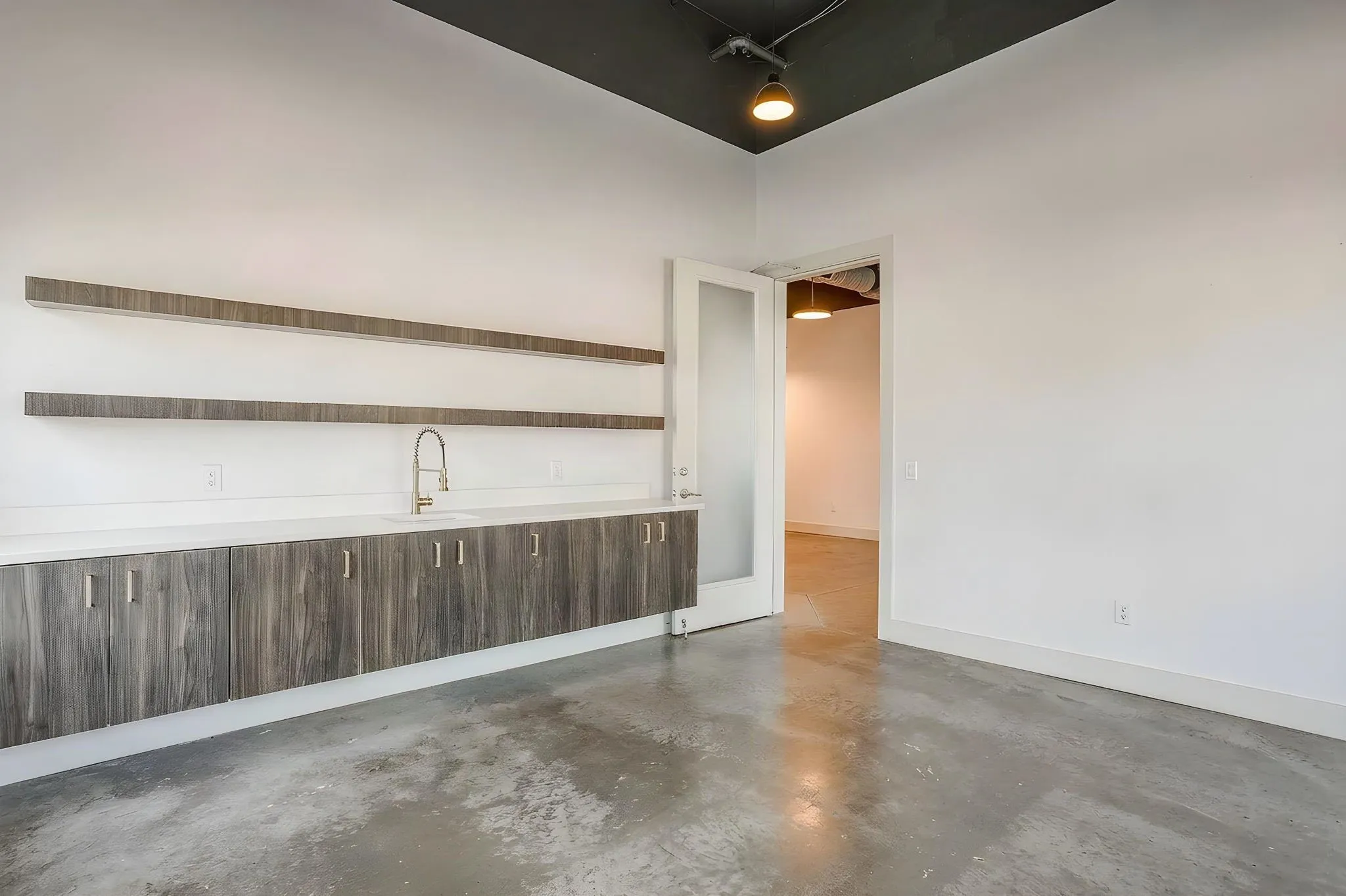 Business For Rent in Tarrant County , 101 Nursery Lane 116, Fort Worth, Texas 76114, 0, 0, Garage spaces, 21,278 Sqft, built in 2019, mls#21362144, Real Estate Agent in Fort Worth, Homes For Rent in Tarrant county, Homes For Rent in Fort Worth, Realtor in Fort Worth Texas, Real Estate Brokerage Independent Realty Texas, Luminita Cordes Realtor