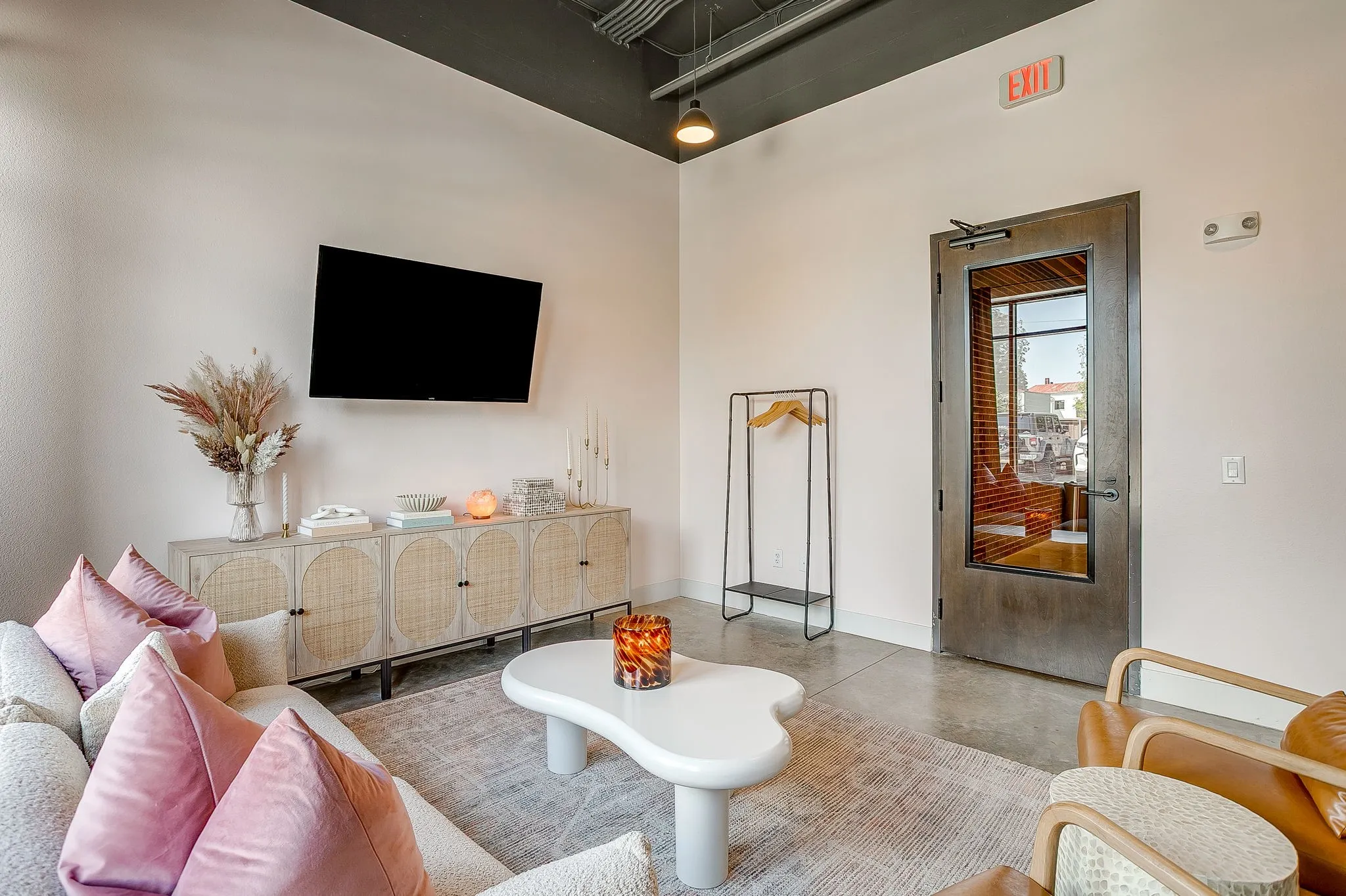Business For Rent in Tarrant County , 101 Nursery Lane 116, Fort Worth, Texas 76114, 0, 0, Garage spaces, 21,278 Sqft, built in 2019, mls#21362144, Real Estate Agent in Fort Worth, Homes For Rent in Tarrant county, Homes For Rent in Fort Worth, Realtor in Fort Worth Texas, Real Estate Brokerage Independent Realty Texas, Luminita Cordes Realtor