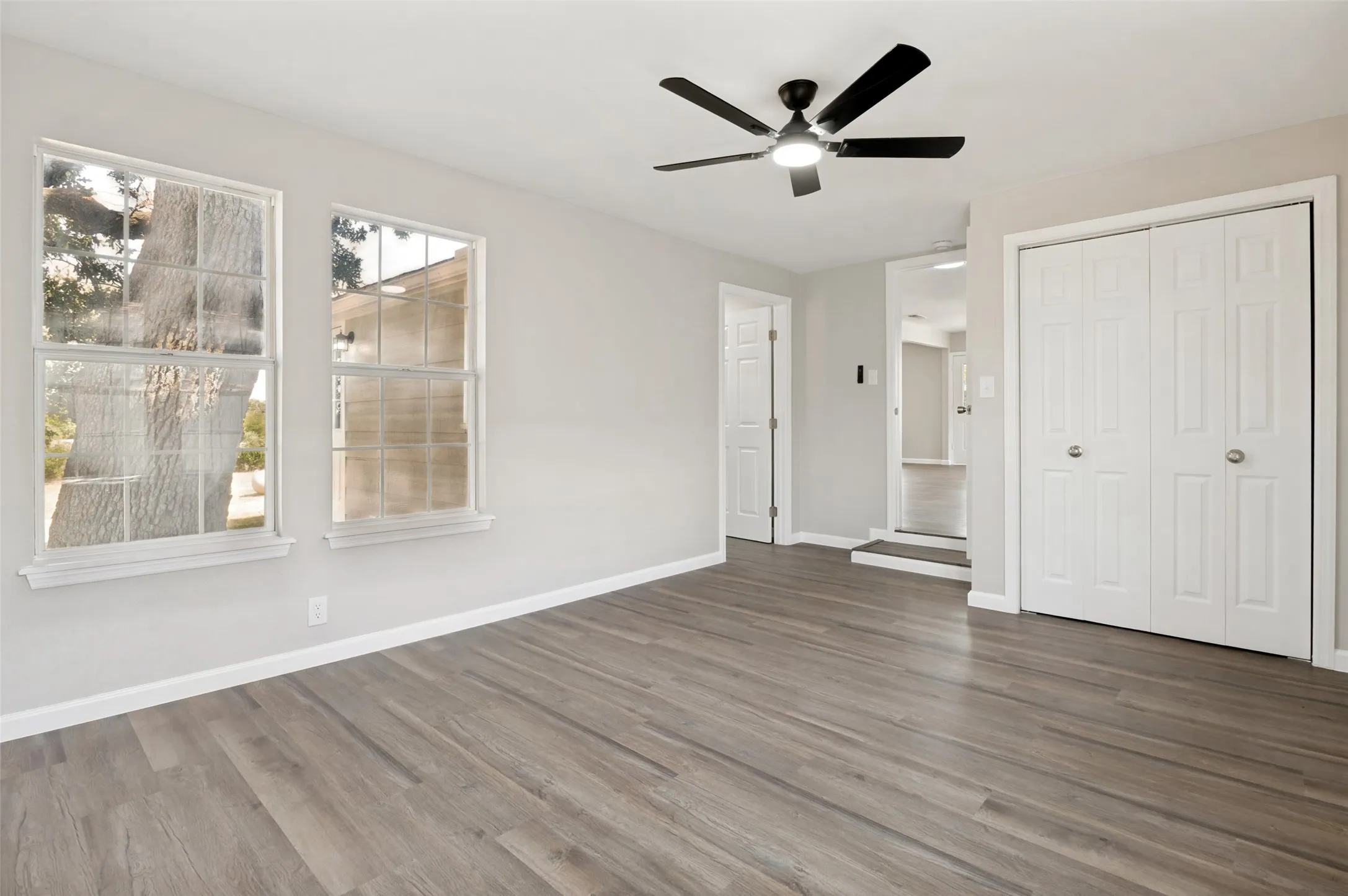 Single Family Residence For Sale in Parker County , 289 Sunset Drive, Springtown, Texas 76082, 3 Bedroom, 2 Bathroom, 2 Garage spaces, 1,610 Sqft, built in 1951, mls#21378976, Real Estate Agent in Springtown, Homes For Sale in Parker county, Homes For Sale in Springtown, Realtor in Springtown Texas, Real Estate Brokerage Independent Realty Texas, Luminita Cordes Realtor