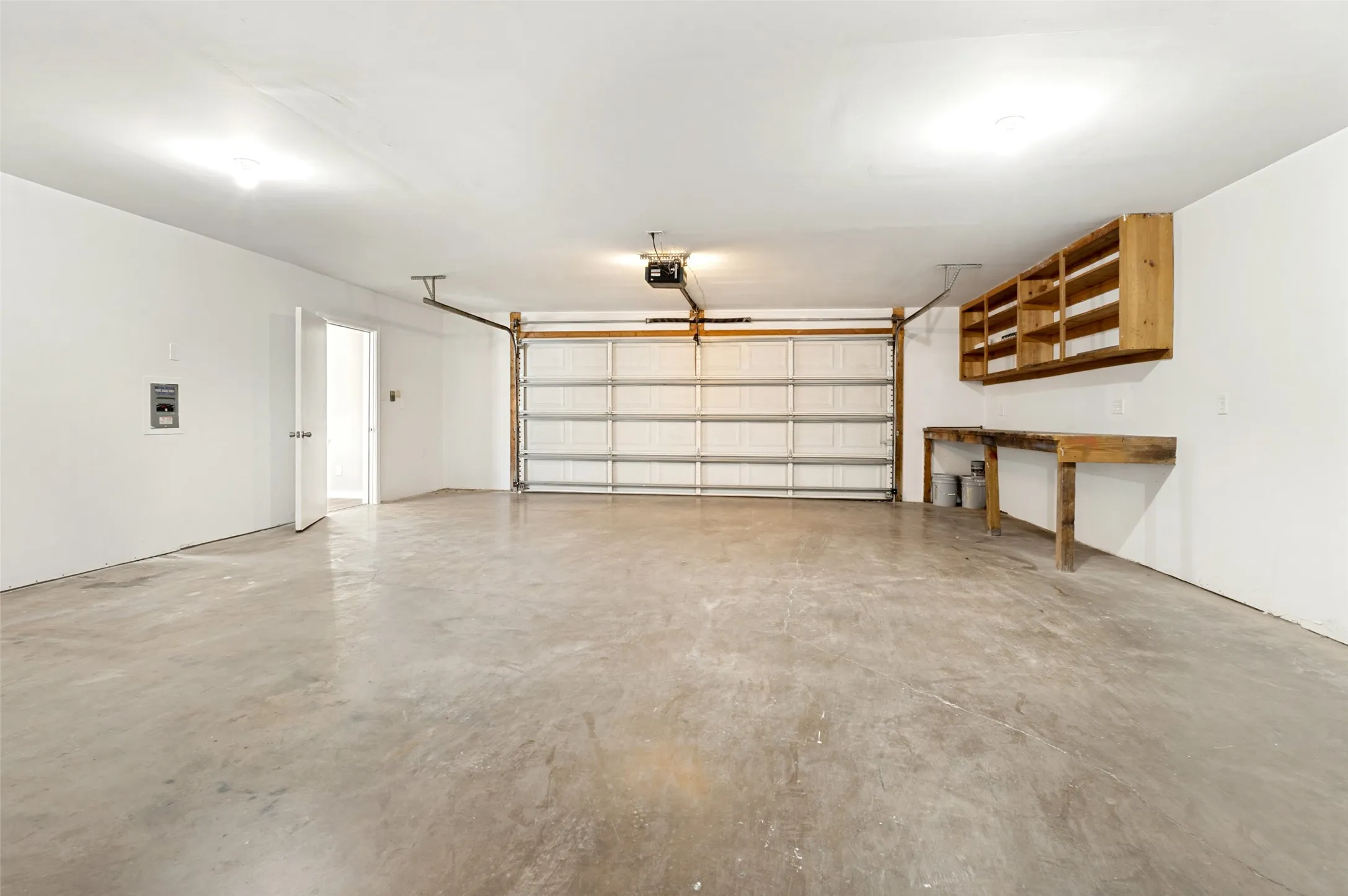 Single Family Residence For Sale in Parker County , 289 Sunset Drive, Springtown, Texas 76082, 3 Bedroom, 2 Bathroom, 2 Garage spaces, 1,610 Sqft, built in 1951, mls#21378976, Real Estate Agent in Springtown, Homes For Sale in Parker county, Homes For Sale in Springtown, Realtor in Springtown Texas, Real Estate Brokerage Independent Realty Texas, Luminita Cordes Realtor