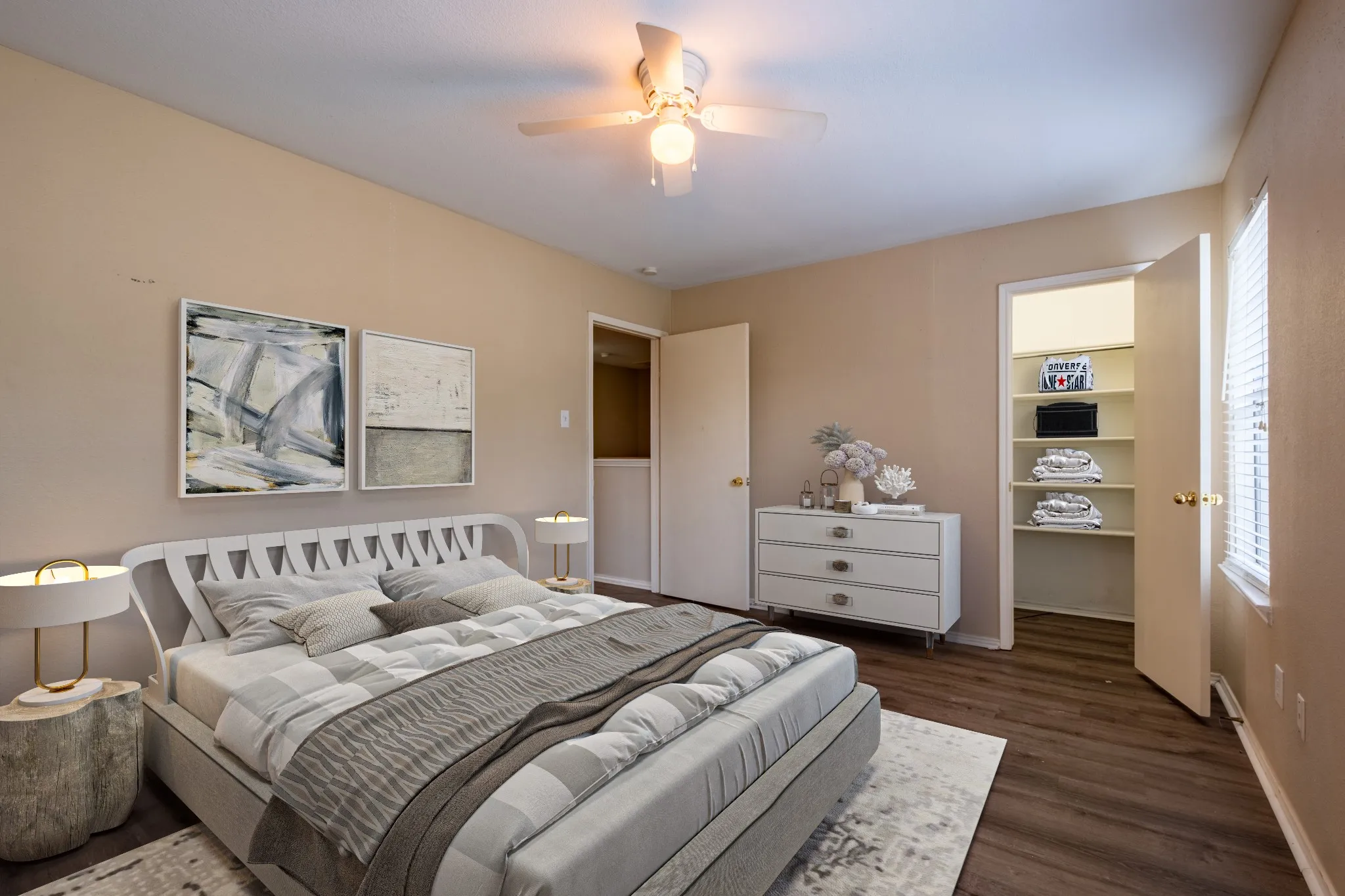 Single Family Residence For Sale in Tarrant County , 13249 Elmhurst Drive, Fort Worth, Texas 76244, 4 Bedroom, 3 Bathroom, 2 Garage spaces, 1,973 Sqft, built in 2002, mls#21384387, Real Estate Agent in Fort Worth, Homes For Sale in Tarrant county, Homes For Sale in Fort Worth, Realtor in Fort Worth Texas, Real Estate Brokerage Independent Realty Texas, Luminita Cordes Realtor