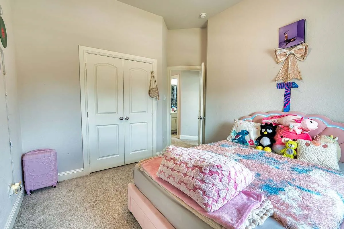 Single Family Residence For Sale in Tarrant County , 4616 Great Plains Way, Mansfield, Texas 76063, 5 Bedroom, 4 Bathroom, 3 Garage spaces, 3,700 Sqft, built in 2021, mls#21384364, Real Estate Agent in Mansfield, Homes For Sale in Tarrant county, Homes For Sale in Mansfield, Realtor in Mansfield Texas, Real Estate Brokerage Independent Realty Texas, Luminita Cordes Realtor