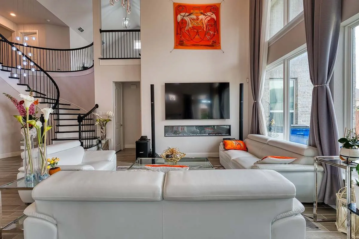 Single Family Residence For Sale in Tarrant County , 4616 Great Plains Way, Mansfield, Texas 76063, 5 Bedroom, 4 Bathroom, 3 Garage spaces, 3,700 Sqft, built in 2021, mls#21384364, Real Estate Agent in Mansfield, Homes For Sale in Tarrant county, Homes For Sale in Mansfield, Realtor in Mansfield Texas, Real Estate Brokerage Independent Realty Texas, Luminita Cordes Realtor