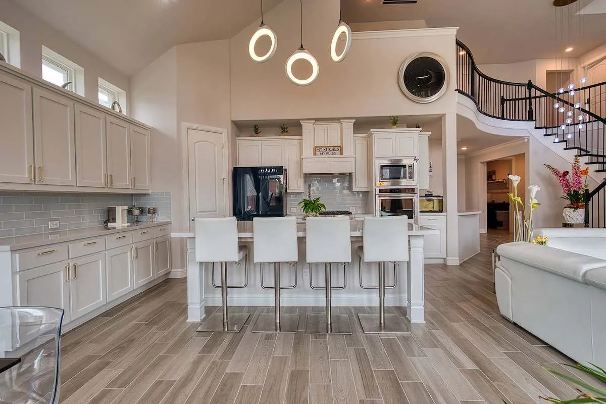 Single Family Residence For Sale in Tarrant County , 4616 Great Plains Way, Mansfield, Texas 76063, 5 Bedroom, 4 Bathroom, 3 Garage spaces, 3,700 Sqft, built in 2021, mls#21384364, Real Estate Agent in Mansfield, Homes For Sale in Tarrant county, Homes For Sale in Mansfield, Realtor in Mansfield Texas, Real Estate Brokerage Independent Realty Texas, Luminita Cordes Realtor