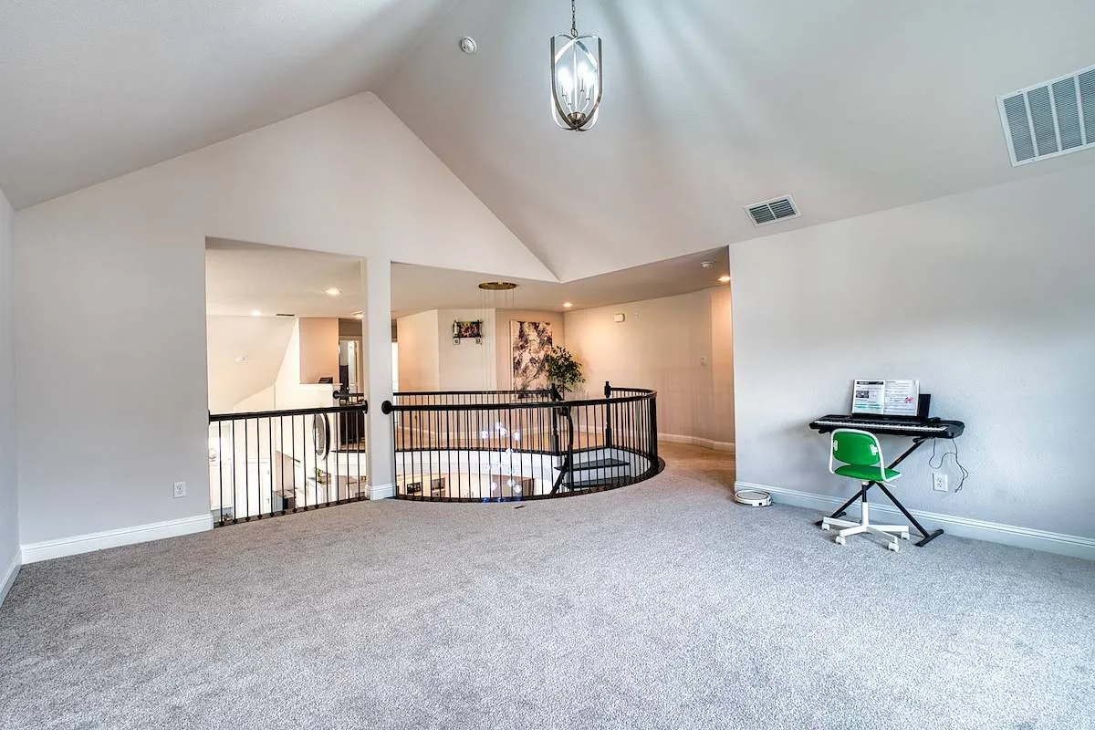 Single Family Residence For Sale in Tarrant County , 4616 Great Plains Way, Mansfield, Texas 76063, 5 Bedroom, 4 Bathroom, 3 Garage spaces, 3,700 Sqft, built in 2021, mls#21384364, Real Estate Agent in Mansfield, Homes For Sale in Tarrant county, Homes For Sale in Mansfield, Realtor in Mansfield Texas, Real Estate Brokerage Independent Realty Texas, Luminita Cordes Realtor