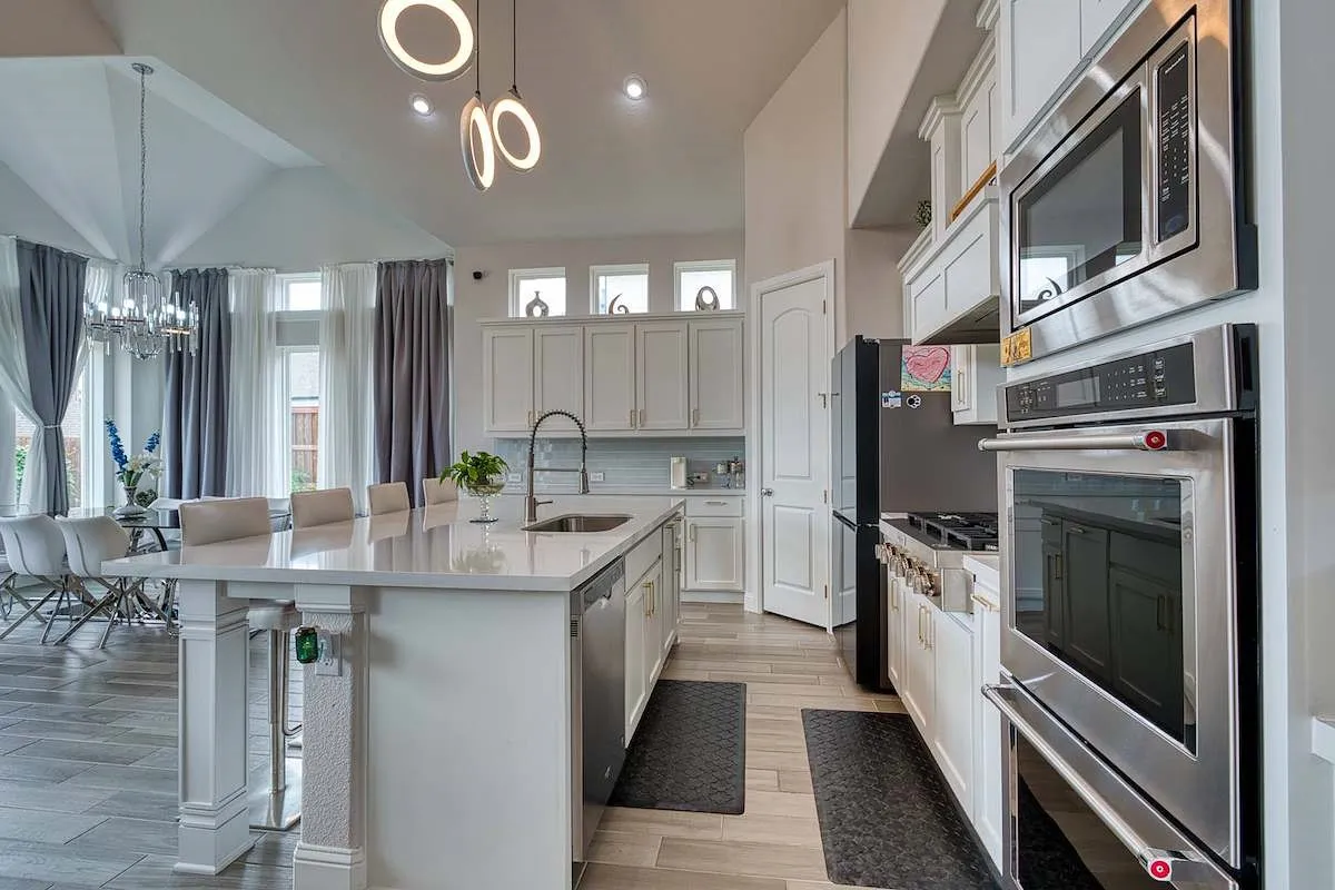 Single Family Residence For Sale in Tarrant County , 4616 Great Plains Way, Mansfield, Texas 76063, 5 Bedroom, 4 Bathroom, 3 Garage spaces, 3,700 Sqft, built in 2021, mls#21384364, Real Estate Agent in Mansfield, Homes For Sale in Tarrant county, Homes For Sale in Mansfield, Realtor in Mansfield Texas, Real Estate Brokerage Independent Realty Texas, Luminita Cordes Realtor