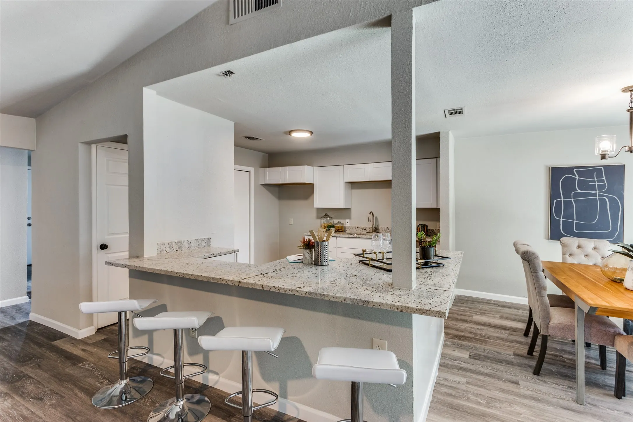 Single Family Residence For Sale in Tarrant County , 545 Panay Way Drive, Fort Worth, Texas 76108, 3 Bedroom, 2 Bathroom, 2 Garage spaces, 1,774 Sqft, built in 1978, mls#21384422, Real Estate Agent in Fort Worth, Homes For Sale in Tarrant county, Homes For Sale in Fort Worth, Realtor in Fort Worth Texas, Real Estate Brokerage Independent Realty Texas, Luminita Cordes Realtor