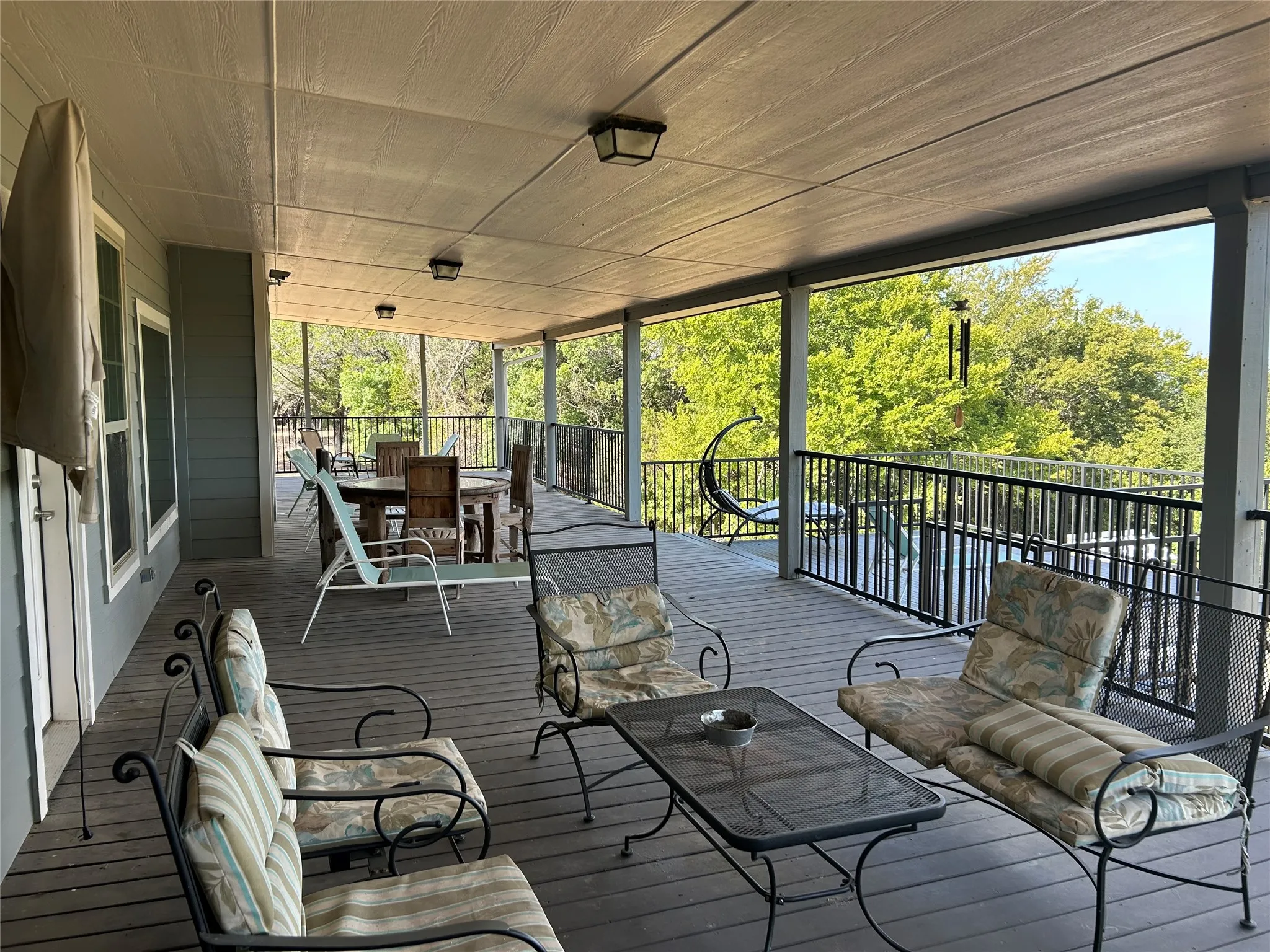 Single Family Residence For Sale in Hill County , 192 Fm 1713, Whitney, Texas 76692, 5 Bedroom, 3 Bathroom, 2 Garage spaces, 2,970 Sqft, built in 2004, mls#21384371, Real Estate Agent in Whitney, Homes For Sale in Hill county, Homes For Sale in Whitney, Realtor in Whitney Texas, Real Estate Brokerage Independent Realty Texas, Luminita Cordes Realtor