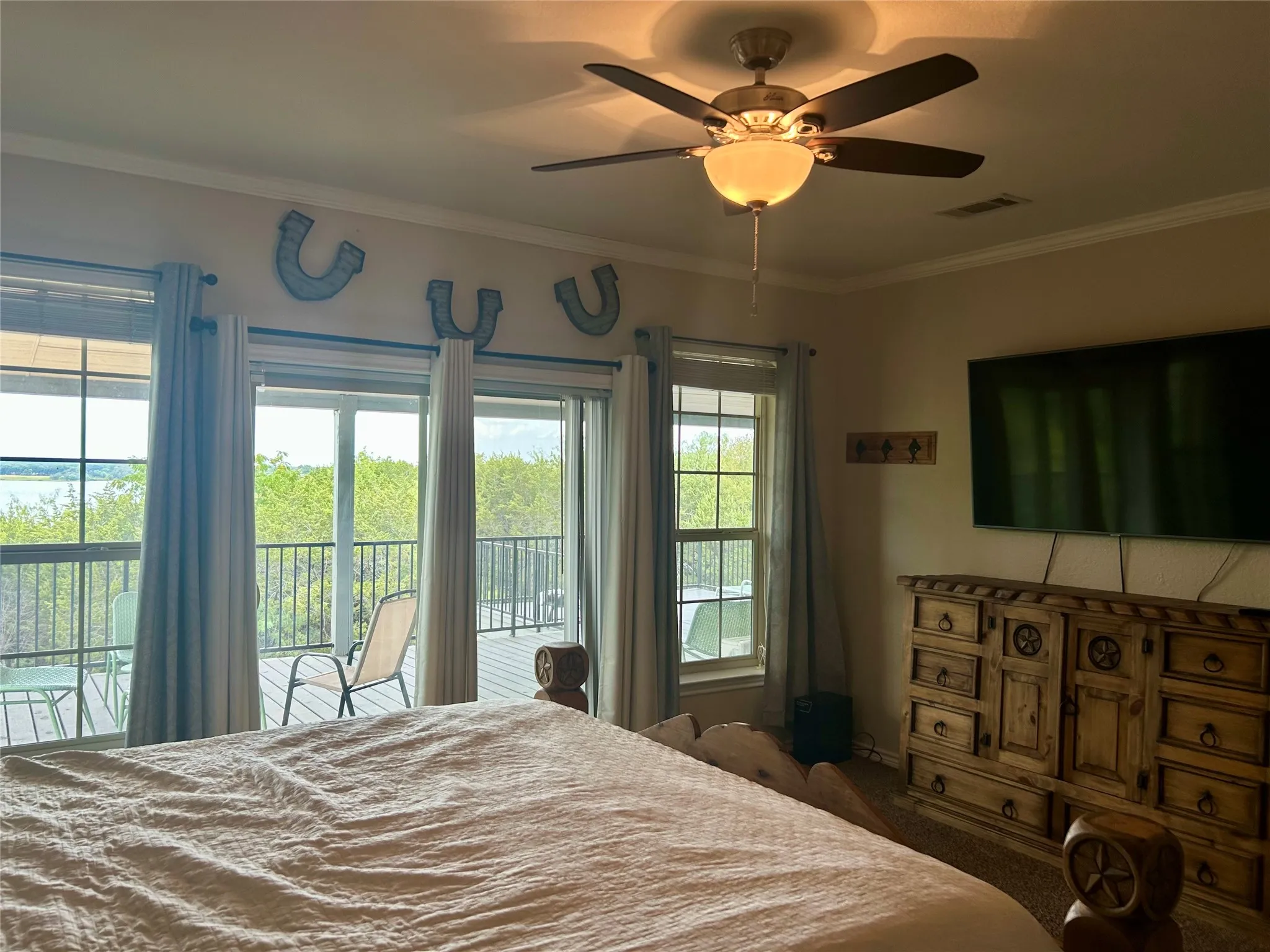 Single Family Residence For Sale in Hill County , 192 Fm 1713, Whitney, Texas 76692, 5 Bedroom, 3 Bathroom, 2 Garage spaces, 2,970 Sqft, built in 2004, mls#21384371, Real Estate Agent in Whitney, Homes For Sale in Hill county, Homes For Sale in Whitney, Realtor in Whitney Texas, Real Estate Brokerage Independent Realty Texas, Luminita Cordes Realtor
