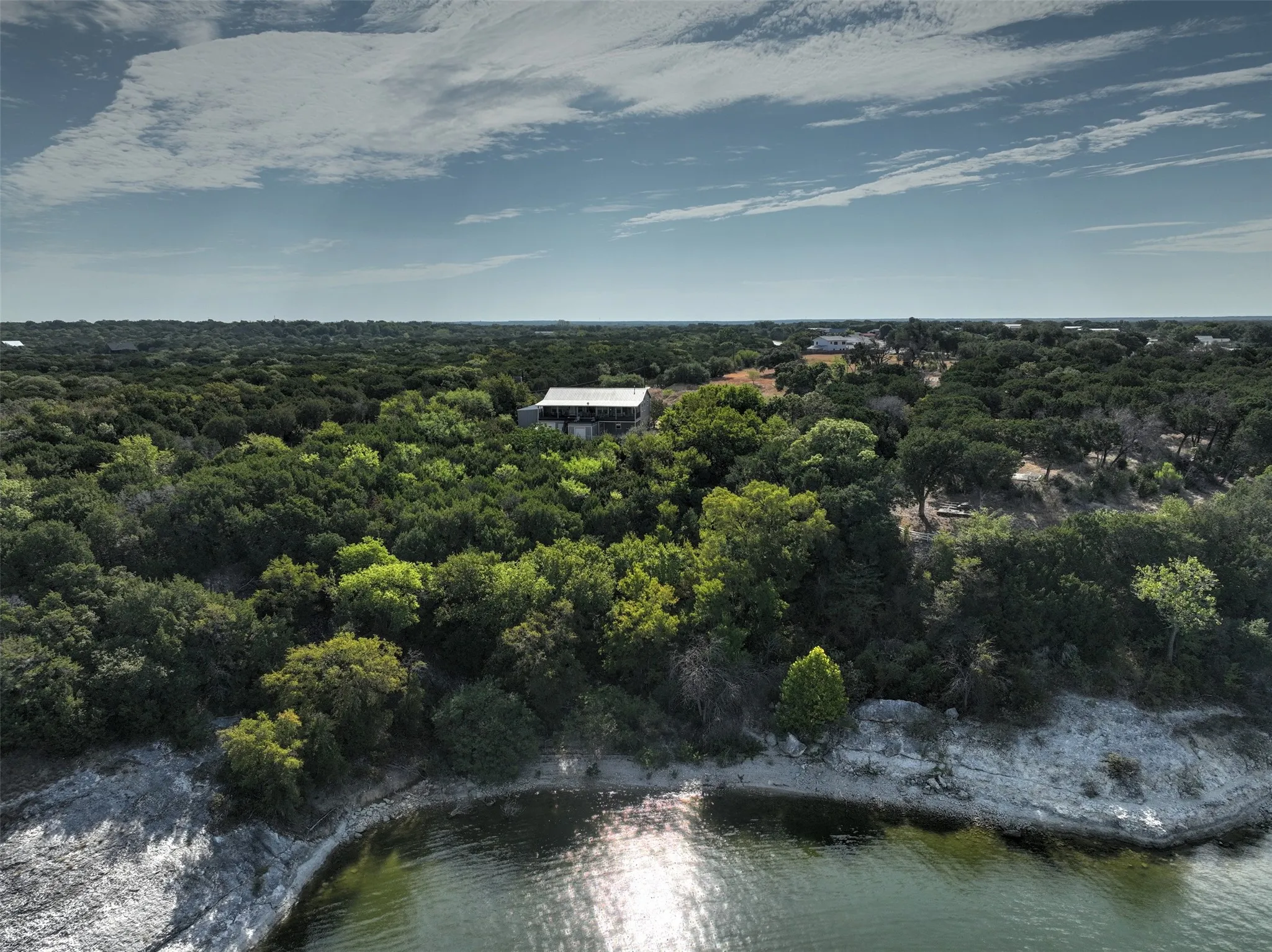Single Family Residence For Sale in Hill County , 192 Fm 1713, Whitney, Texas 76692, 5 Bedroom, 3 Bathroom, 2 Garage spaces, 2,970 Sqft, built in 2004, mls#21384371, Real Estate Agent in Whitney, Homes For Sale in Hill county, Homes For Sale in Whitney, Realtor in Whitney Texas, Real Estate Brokerage Independent Realty Texas, Luminita Cordes Realtor