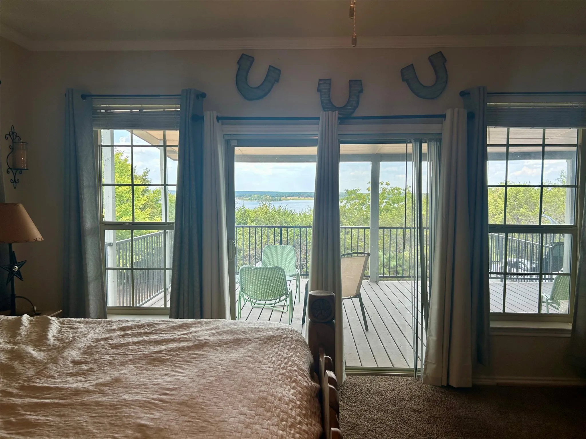 Single Family Residence For Sale in Hill County , 192 Fm 1713, Whitney, Texas 76692, 5 Bedroom, 3 Bathroom, 2 Garage spaces, 2,970 Sqft, built in 2004, mls#21384371, Real Estate Agent in Whitney, Homes For Sale in Hill county, Homes For Sale in Whitney, Realtor in Whitney Texas, Real Estate Brokerage Independent Realty Texas, Luminita Cordes Realtor