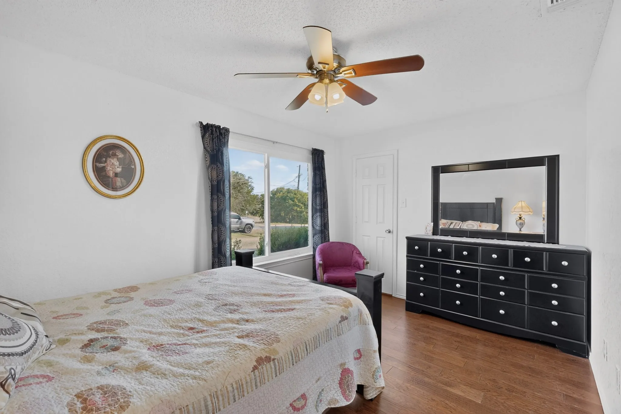Single Family Residence For Sale in Hood County , 613 Overhill Road, Granbury, Texas 76048, 3 Bedroom, 2 Bathroom, 2 Garage spaces, 1,535 Sqft, built in 1988, mls#21383076, Real Estate Agent in Granbury, Homes For Sale in Hood county, Homes For Sale in Granbury, Realtor in Granbury Texas, Real Estate Brokerage Independent Realty Texas, Luminita Cordes Realtor