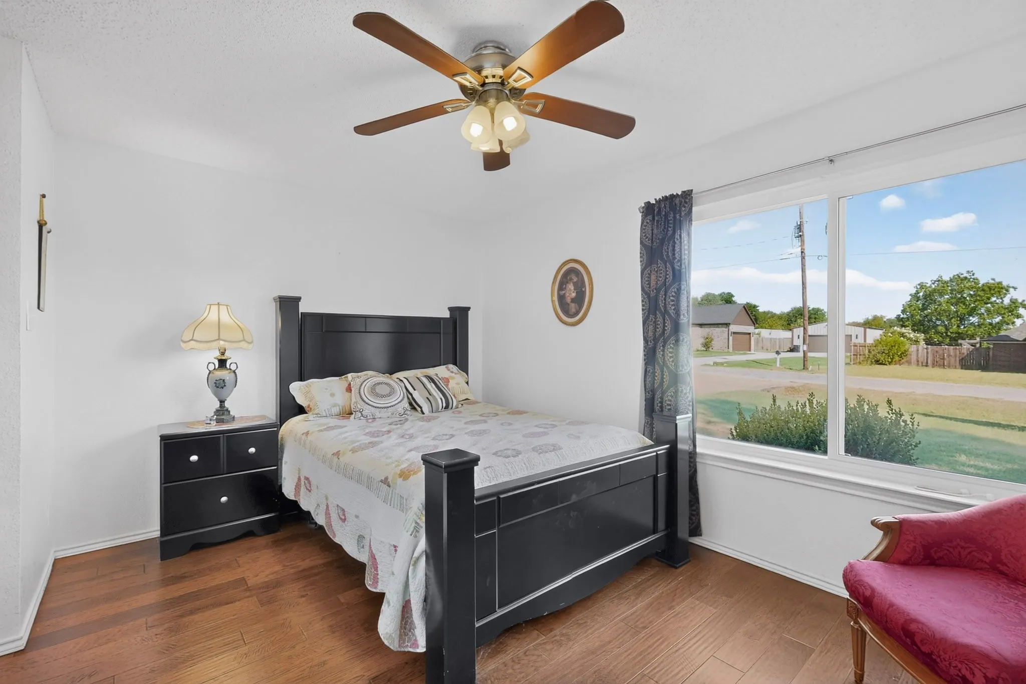 Single Family Residence For Sale in Hood County , 613 Overhill Road, Granbury, Texas 76048, 3 Bedroom, 2 Bathroom, 2 Garage spaces, 1,535 Sqft, built in 1988, mls#21383076, Real Estate Agent in Granbury, Homes For Sale in Hood county, Homes For Sale in Granbury, Realtor in Granbury Texas, Real Estate Brokerage Independent Realty Texas, Luminita Cordes Realtor