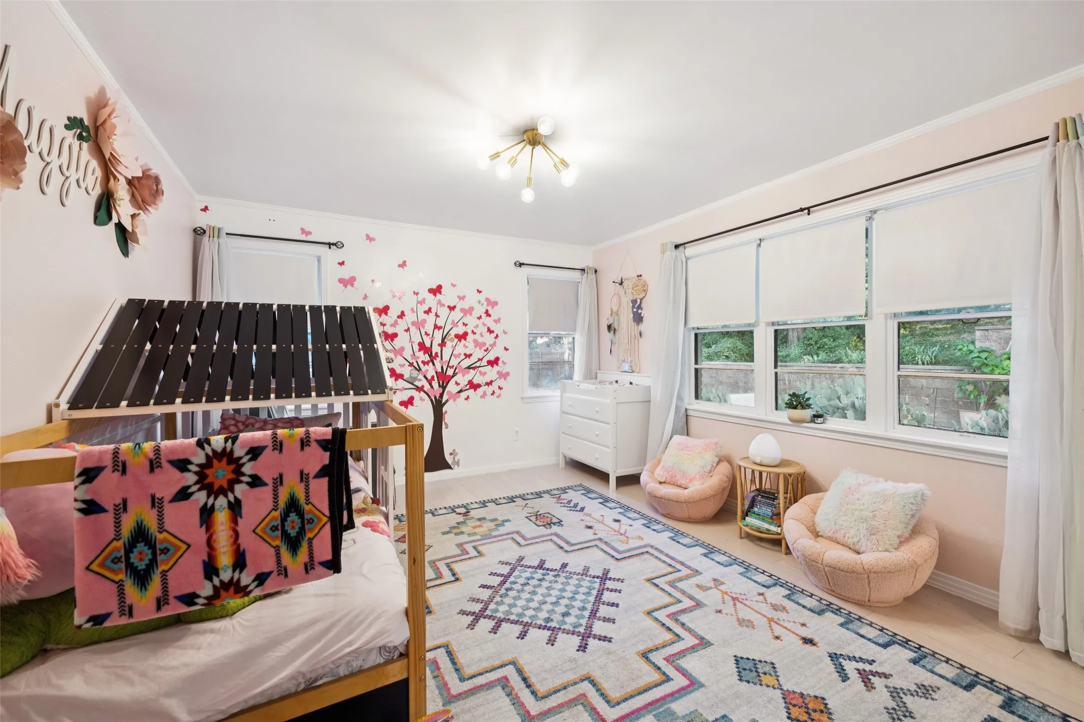 Single Family Residence For Sale in Dallas County , 1657 Nob Hill Road, Dallas, Texas 75208, 4 Bedroom, 2 Bathroom, 2 Garage spaces, 2,330 Sqft, built in 1954, mls#21384424, Real Estate Agent in Dallas, Homes For Sale in Dallas county, Homes For Sale in Dallas, Realtor in Dallas Texas, Real Estate Brokerage Independent Realty Texas, Luminita Cordes Realtor
