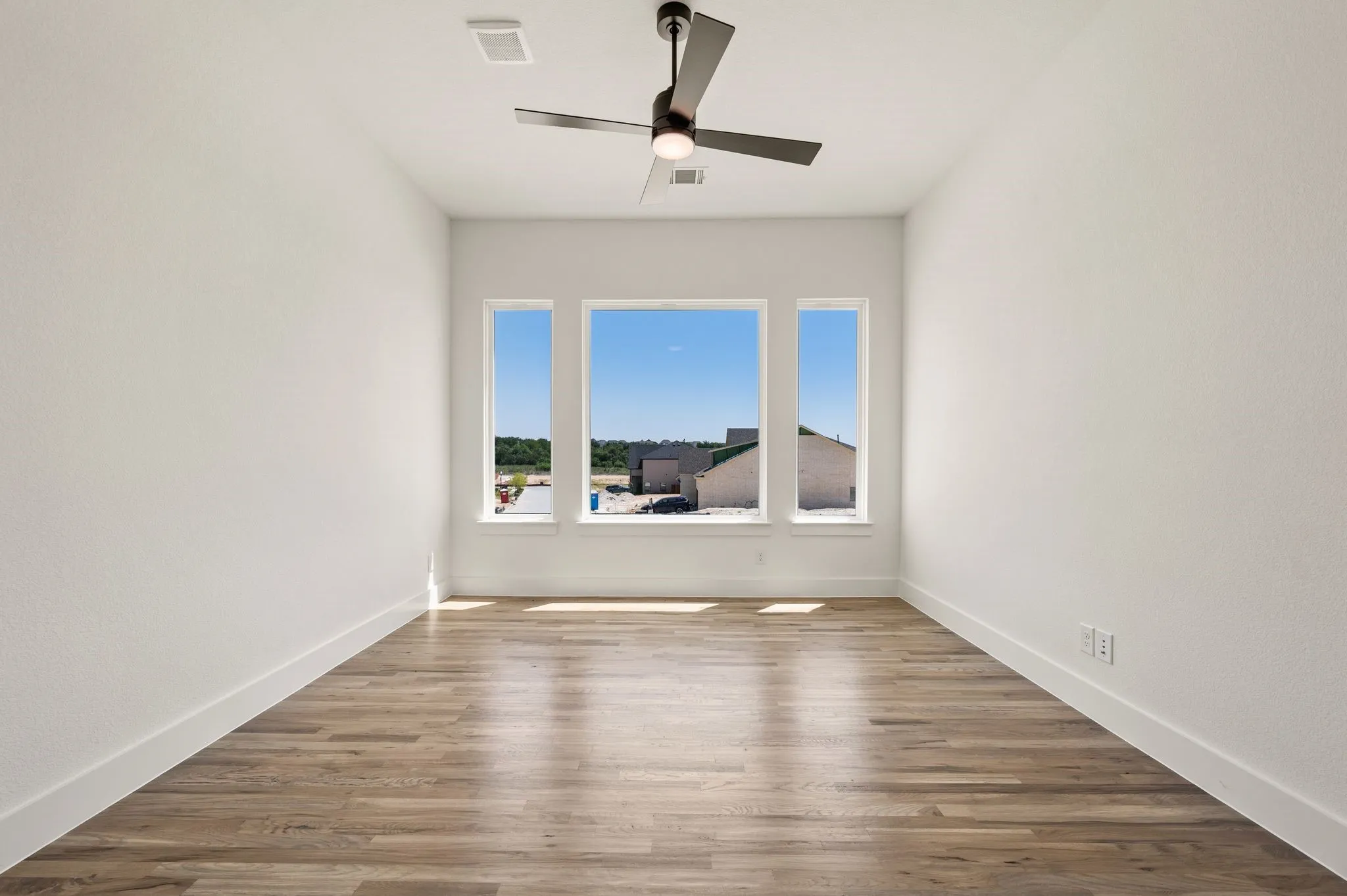 Single Family Residence For Sale in Parker County , 310 Scissor Tail Drive, Aledo, Texas 76008, 5 Bedroom, 4 Bathroom, Garage spaces, 3,953 Sqft, built in 2026, mls#21384431, Real Estate Agent in Aledo, Homes For Sale in Parker county, Homes For Sale in Aledo, Realtor in Aledo Texas, Real Estate Brokerage Independent Realty Texas, Luminita Cordes Realtor