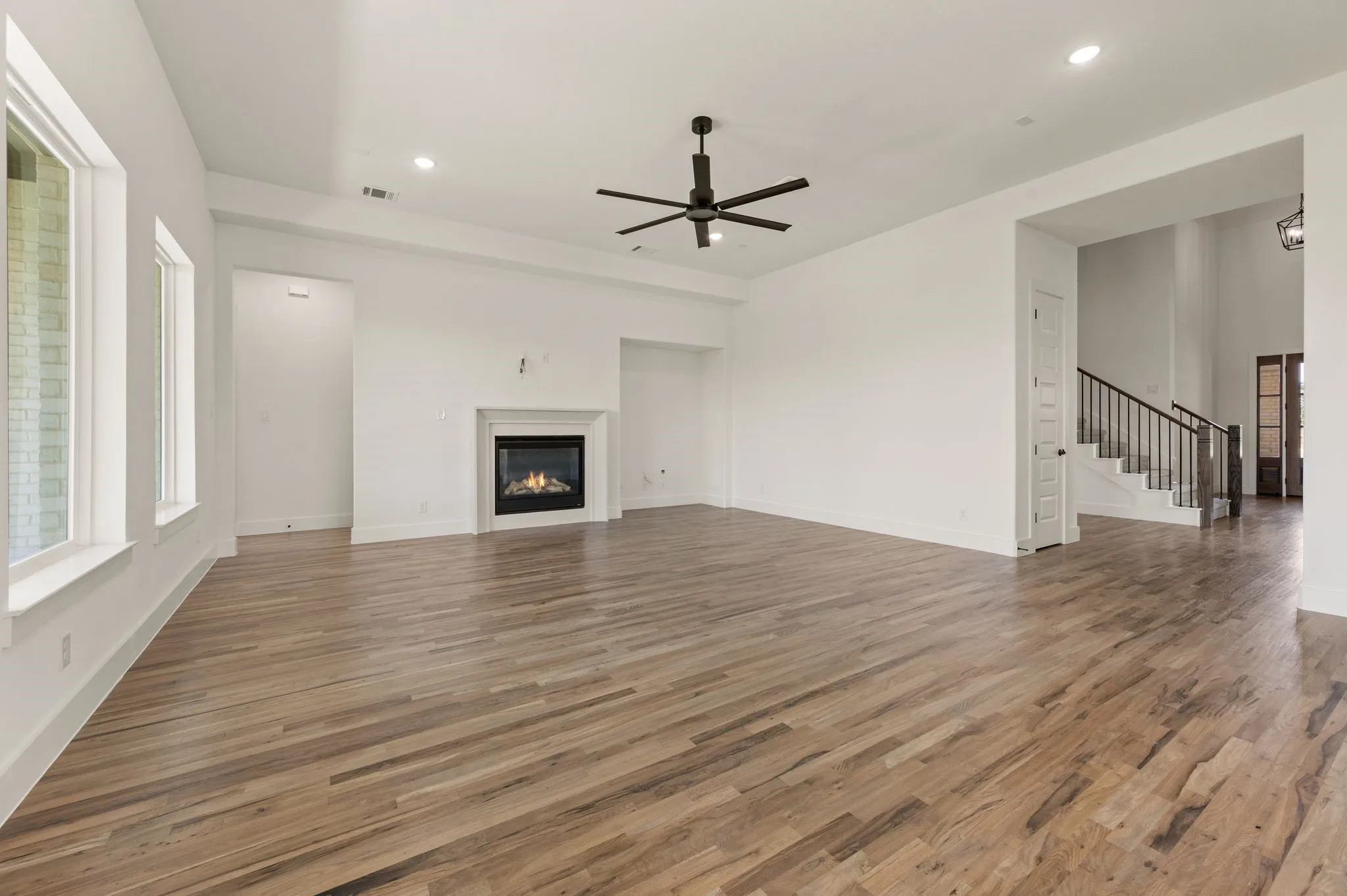 Single Family Residence For Sale in Parker County , 310 Scissor Tail Drive, Aledo, Texas 76008, 5 Bedroom, 4 Bathroom, Garage spaces, 3,953 Sqft, built in 2026, mls#21384431, Real Estate Agent in Aledo, Homes For Sale in Parker county, Homes For Sale in Aledo, Realtor in Aledo Texas, Real Estate Brokerage Independent Realty Texas, Luminita Cordes Realtor
