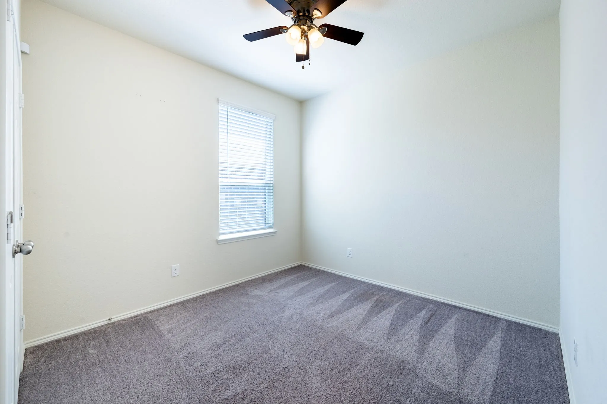 Single Family Residence For Rent in Rockwall County , 315 Citrus Drive, Fate, Texas 75189, 3 Bedroom, 2 Bathroom, 2 Garage spaces, 1,771 Sqft, built in 2019, mls#21384404, Real Estate Agent in Fate, Homes For Rent in Rockwall county, Homes For Rent in Fate, Realtor in Fate Texas, Real Estate Brokerage Independent Realty Texas, Luminita Cordes Realtor