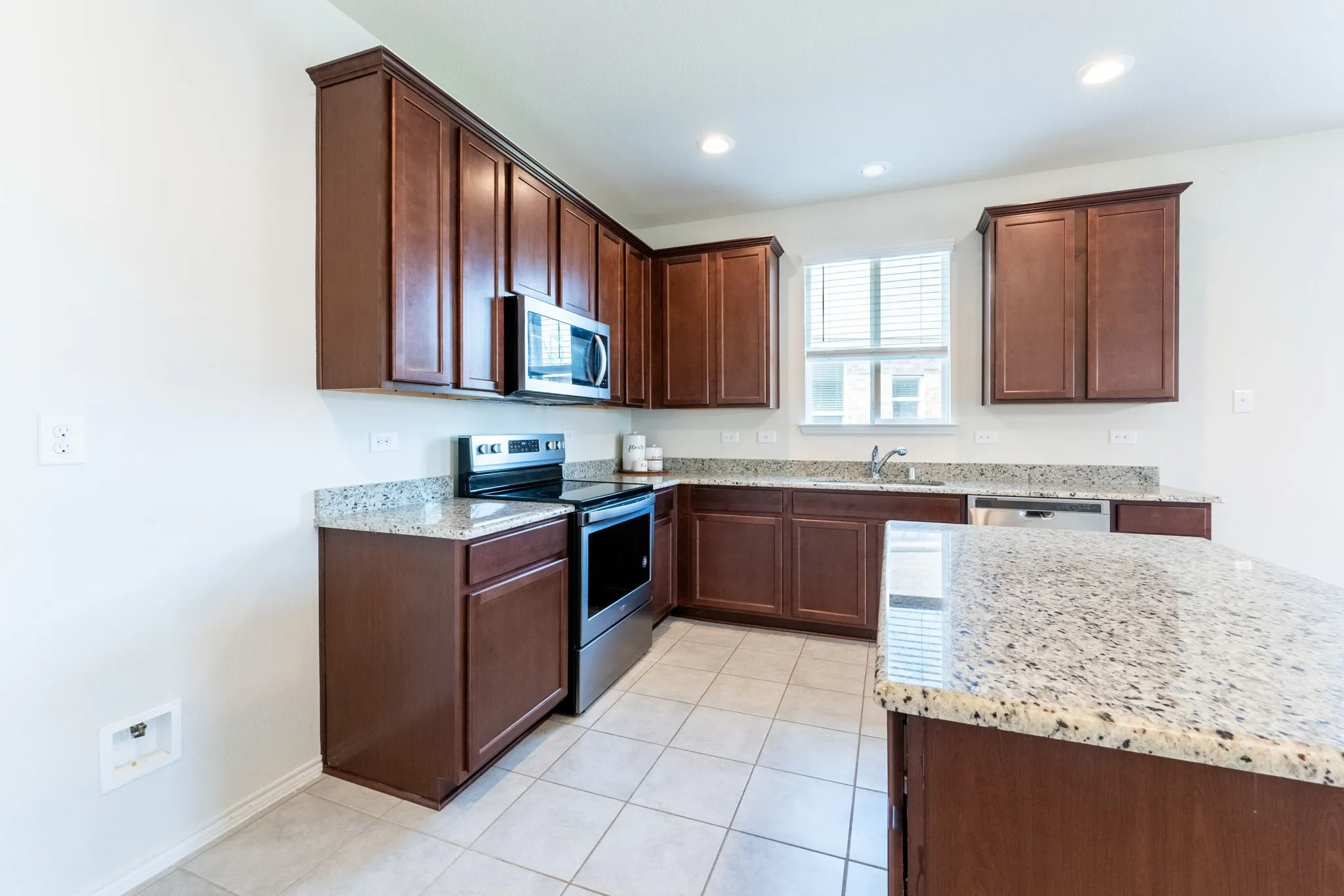 Single Family Residence For Rent in Rockwall County , 315 Citrus Drive, Fate, Texas 75189, 3 Bedroom, 2 Bathroom, 2 Garage spaces, 1,771 Sqft, built in 2019, mls#21384404, Real Estate Agent in Fate, Homes For Rent in Rockwall county, Homes For Rent in Fate, Realtor in Fate Texas, Real Estate Brokerage Independent Realty Texas, Luminita Cordes Realtor