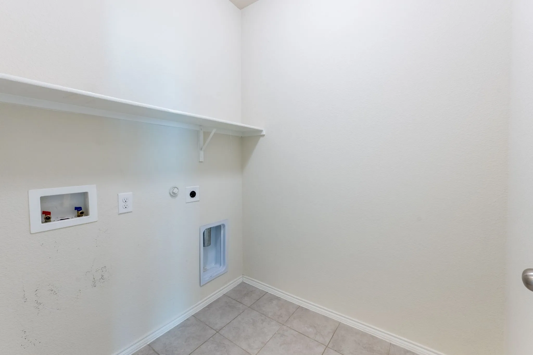 Single Family Residence For Rent in Rockwall County , 315 Citrus Drive, Fate, Texas 75189, 3 Bedroom, 2 Bathroom, 2 Garage spaces, 1,771 Sqft, built in 2019, mls#21384404, Real Estate Agent in Fate, Homes For Rent in Rockwall county, Homes For Rent in Fate, Realtor in Fate Texas, Real Estate Brokerage Independent Realty Texas, Luminita Cordes Realtor