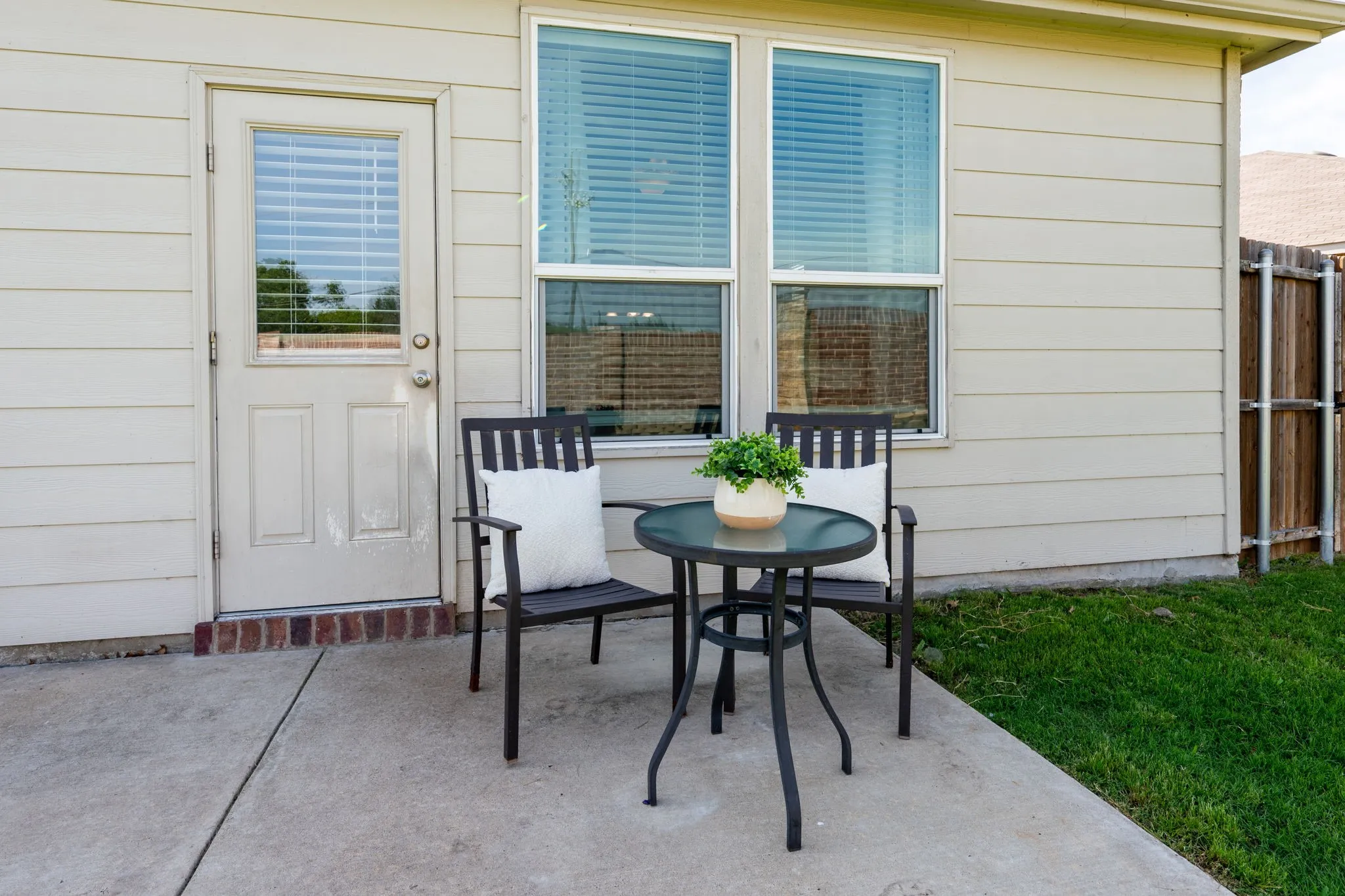 Single Family Residence For Rent in Rockwall County , 315 Citrus Drive, Fate, Texas 75189, 3 Bedroom, 2 Bathroom, 2 Garage spaces, 1,771 Sqft, built in 2019, mls#21384404, Real Estate Agent in Fate, Homes For Rent in Rockwall county, Homes For Rent in Fate, Realtor in Fate Texas, Real Estate Brokerage Independent Realty Texas, Luminita Cordes Realtor