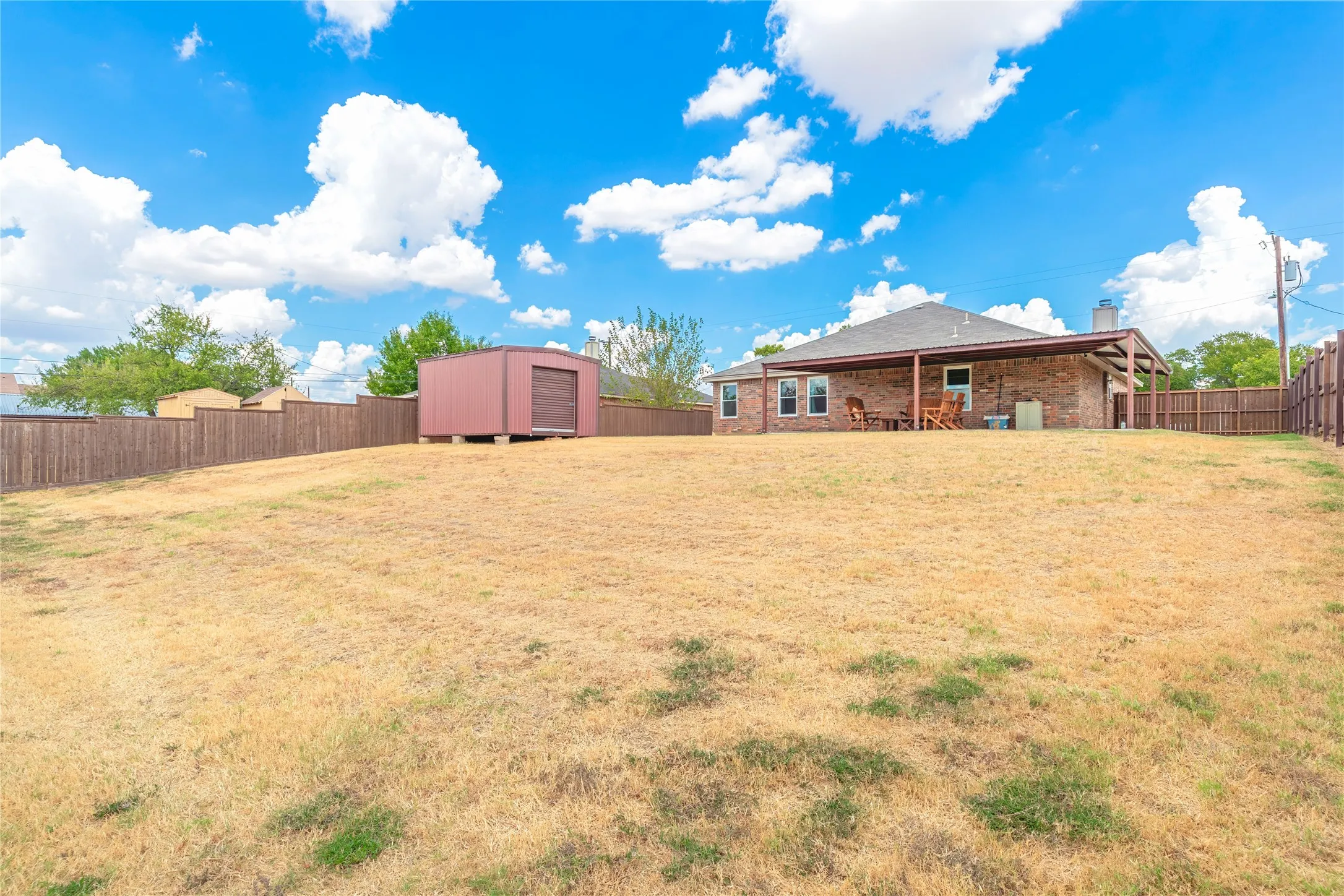 Single Family Residence For Sale in Parker County , 521 N Avenue E, Springtown, Texas 76082, 3 Bedroom, 2 Bathroom, 2 Garage spaces, 1,597 Sqft, built in 2002, mls#21384281, Real Estate Agent in Springtown, Homes For Sale in Parker county, Homes For Sale in Springtown, Realtor in Springtown Texas, Real Estate Brokerage Independent Realty Texas, Luminita Cordes Realtor