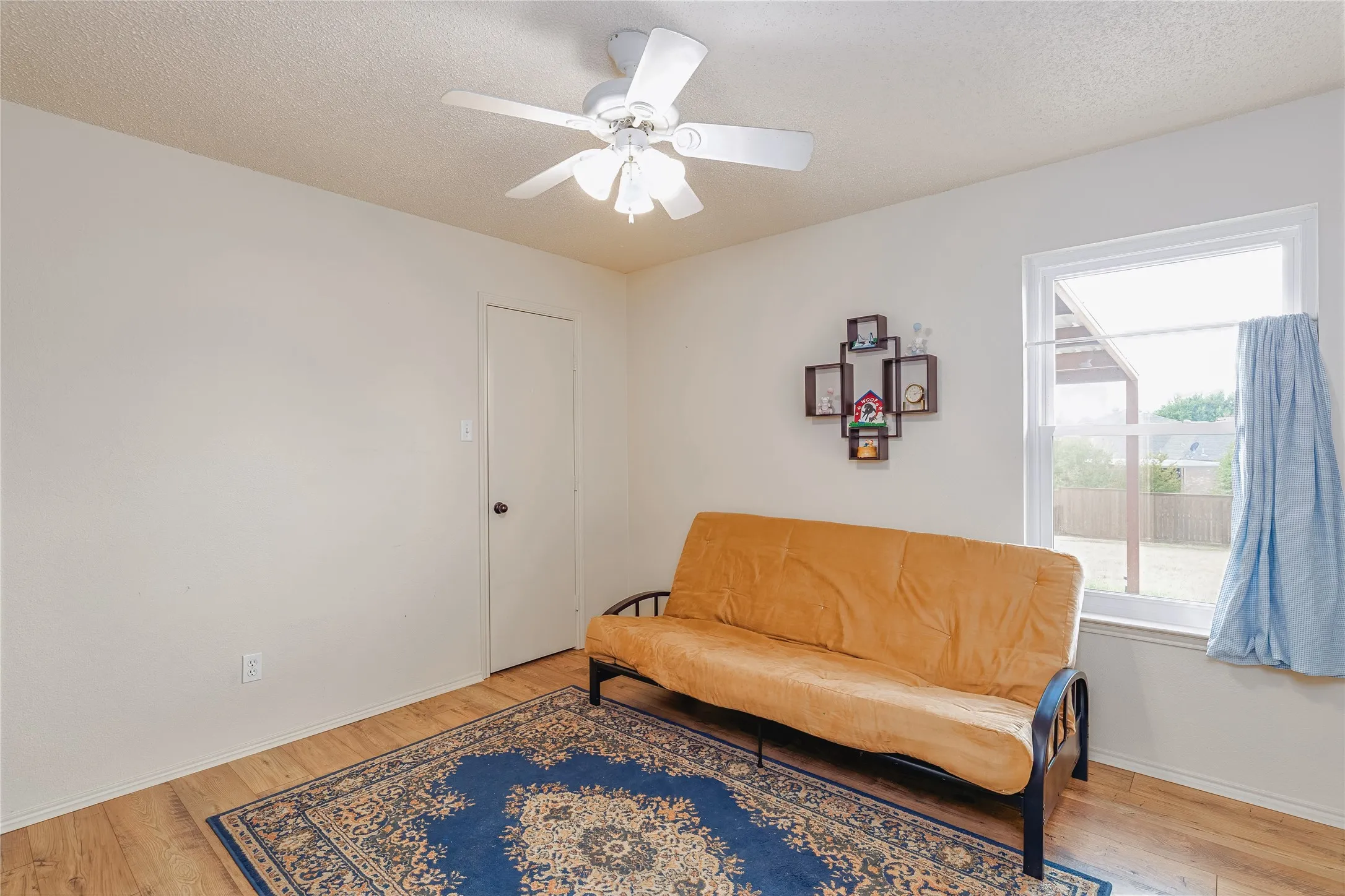 Single Family Residence For Sale in Parker County , 521 N Avenue E, Springtown, Texas 76082, 3 Bedroom, 2 Bathroom, 2 Garage spaces, 1,597 Sqft, built in 2002, mls#21384281, Real Estate Agent in Springtown, Homes For Sale in Parker county, Homes For Sale in Springtown, Realtor in Springtown Texas, Real Estate Brokerage Independent Realty Texas, Luminita Cordes Realtor