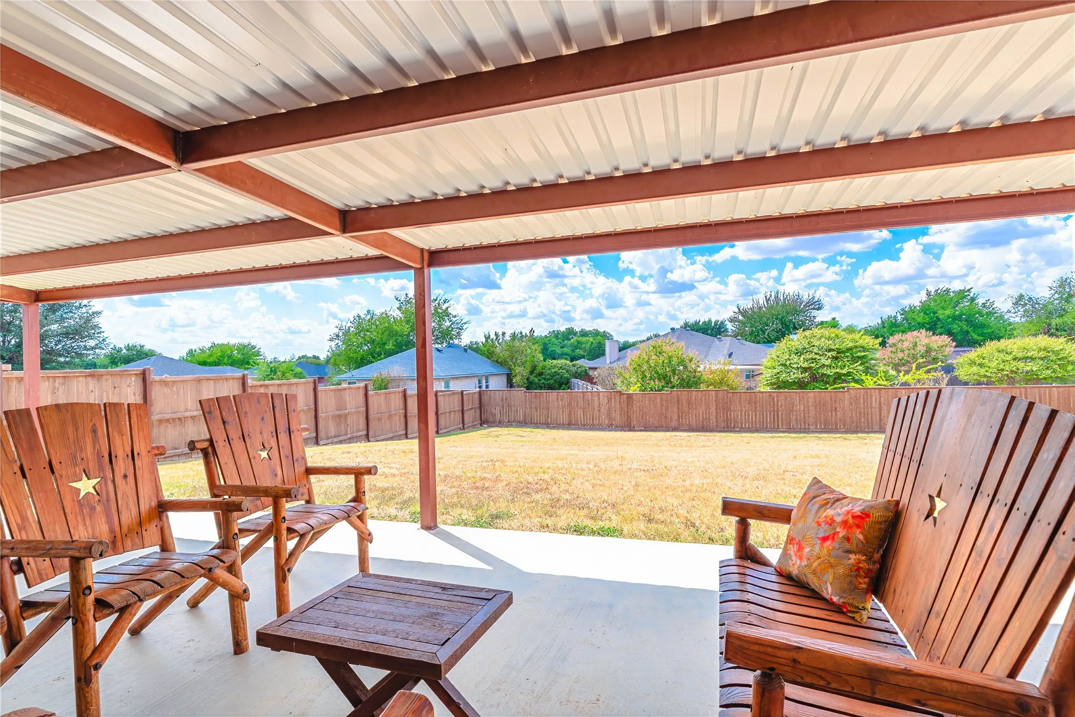 Single Family Residence For Sale in Parker County , 521 N Avenue E, Springtown, Texas 76082, 3 Bedroom, 2 Bathroom, 2 Garage spaces, 1,597 Sqft, built in 2002, mls#21384281, Real Estate Agent in Springtown, Homes For Sale in Parker county, Homes For Sale in Springtown, Realtor in Springtown Texas, Real Estate Brokerage Independent Realty Texas, Luminita Cordes Realtor