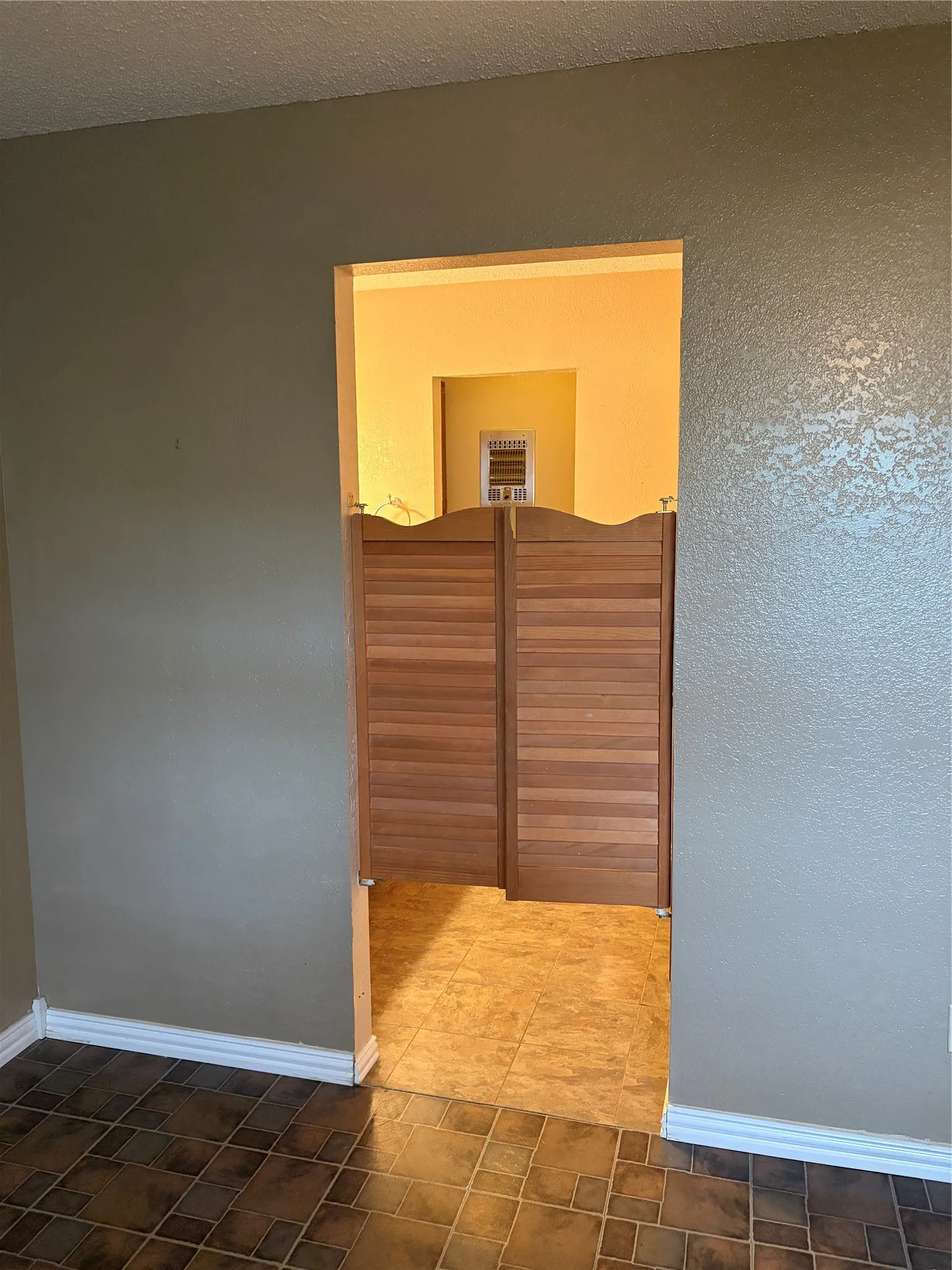 Duplex For Rent in Taylor County , 3325 S 15th Street, Abilene, Texas 79605, 2 Bedroom, 2 Bathroom, Garage spaces, 1,261 Sqft, built in 1971, mls#21384440, Real Estate Agent in Abilene, Homes For Rent in Taylor county, Homes For Rent in Abilene, Realtor in Abilene Texas, Real Estate Brokerage Independent Realty Texas, Luminita Cordes Realtor