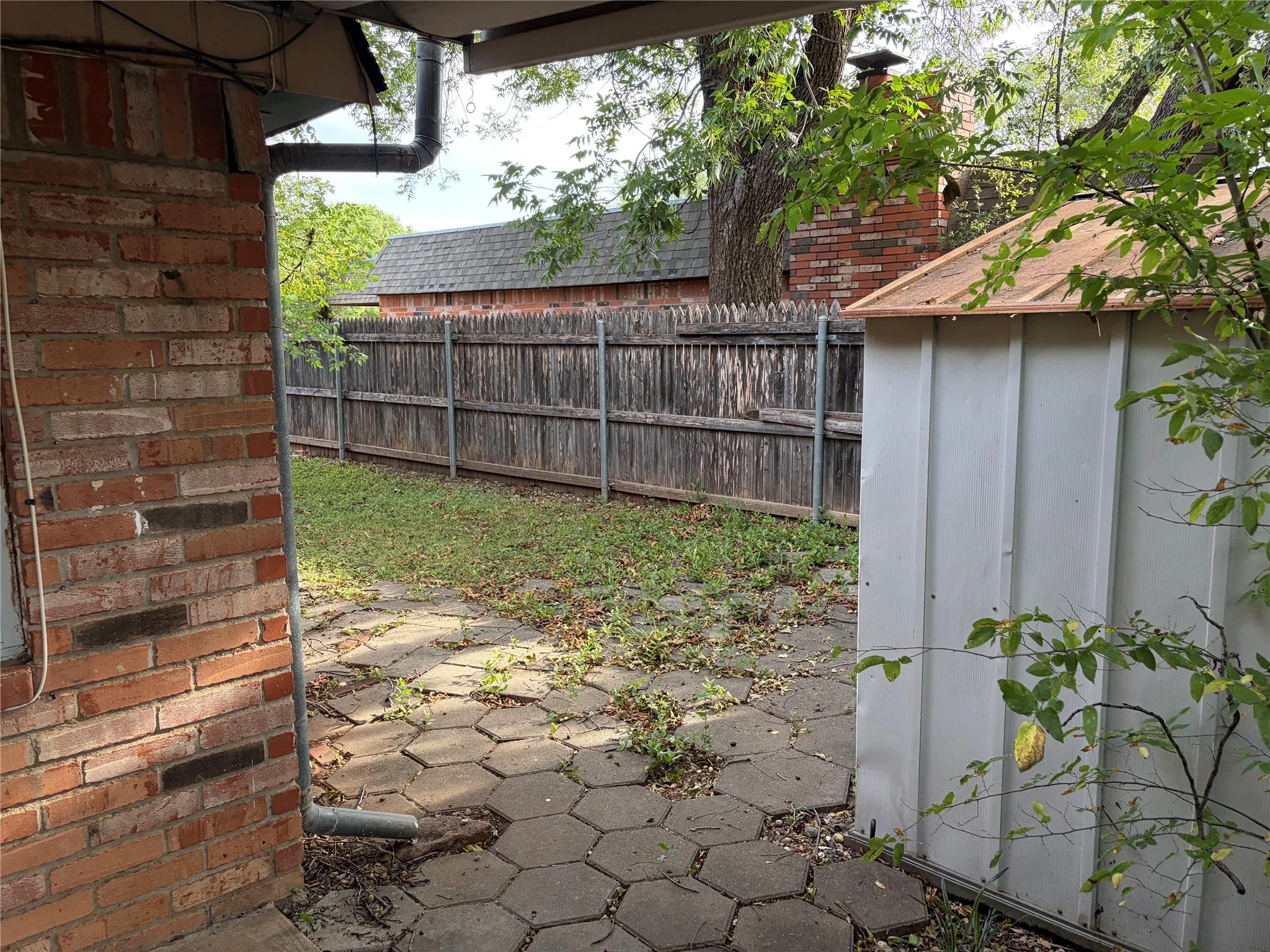 Duplex For Rent in Taylor County , 3325 S 15th Street, Abilene, Texas 79605, 2 Bedroom, 2 Bathroom, Garage spaces, 1,261 Sqft, built in 1971, mls#21384440, Real Estate Agent in Abilene, Homes For Rent in Taylor county, Homes For Rent in Abilene, Realtor in Abilene Texas, Real Estate Brokerage Independent Realty Texas, Luminita Cordes Realtor