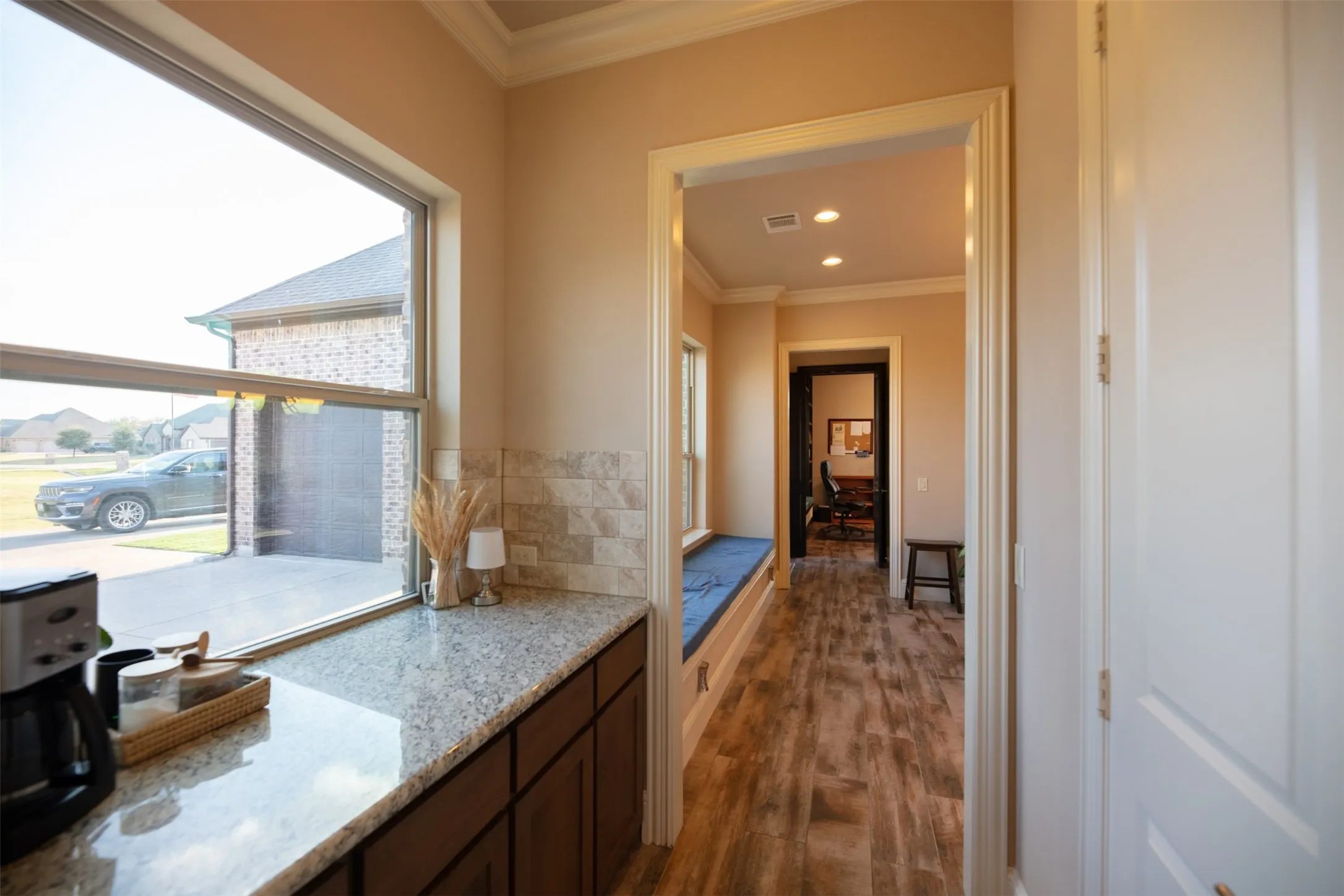Single Family Residence For Sale in Denton County , 9411 Tay Lane, Justin, Texas 76247, 5 Bedroom, 7 Bathroom, 3 Garage spaces, 5,083 Sqft, built in 2015, mls#21380087, Real Estate Agent in Justin, Homes For Sale in Denton county, Homes For Sale in Justin, Realtor in Justin Texas, Real Estate Brokerage Independent Realty Texas, Luminita Cordes Realtor