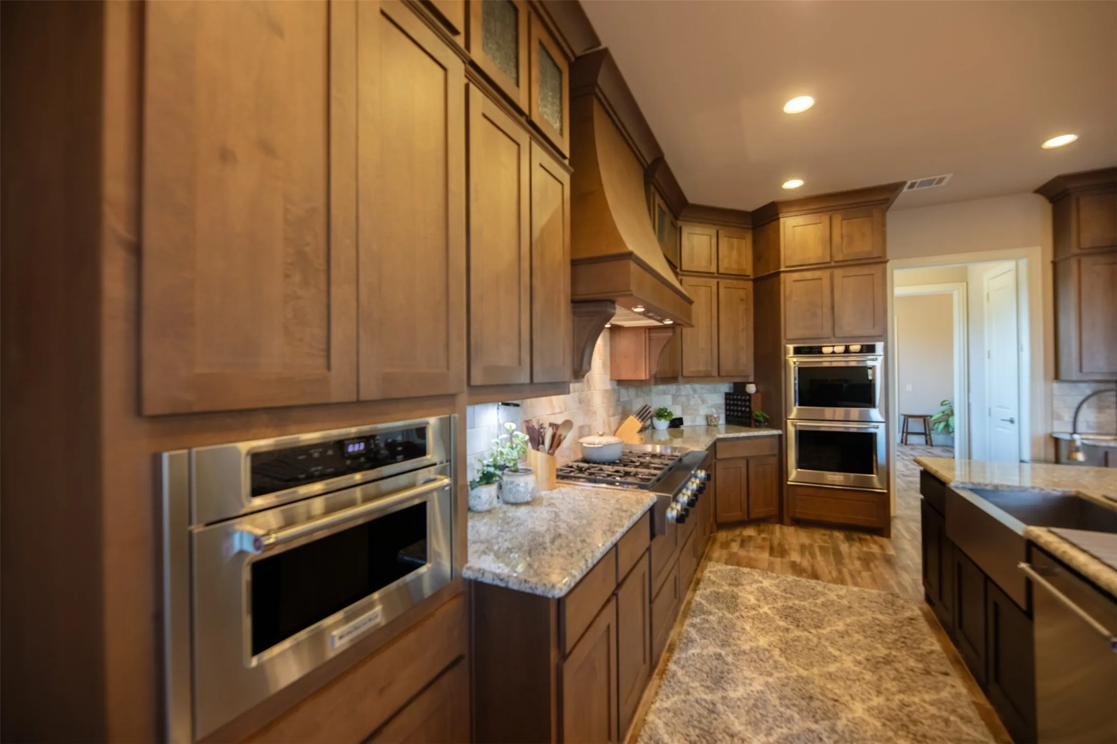 Single Family Residence For Sale in Denton County , 9411 Tay Lane, Justin, Texas 76247, 5 Bedroom, 7 Bathroom, 3 Garage spaces, 5,083 Sqft, built in 2015, mls#21380087, Real Estate Agent in Justin, Homes For Sale in Denton county, Homes For Sale in Justin, Realtor in Justin Texas, Real Estate Brokerage Independent Realty Texas, Luminita Cordes Realtor