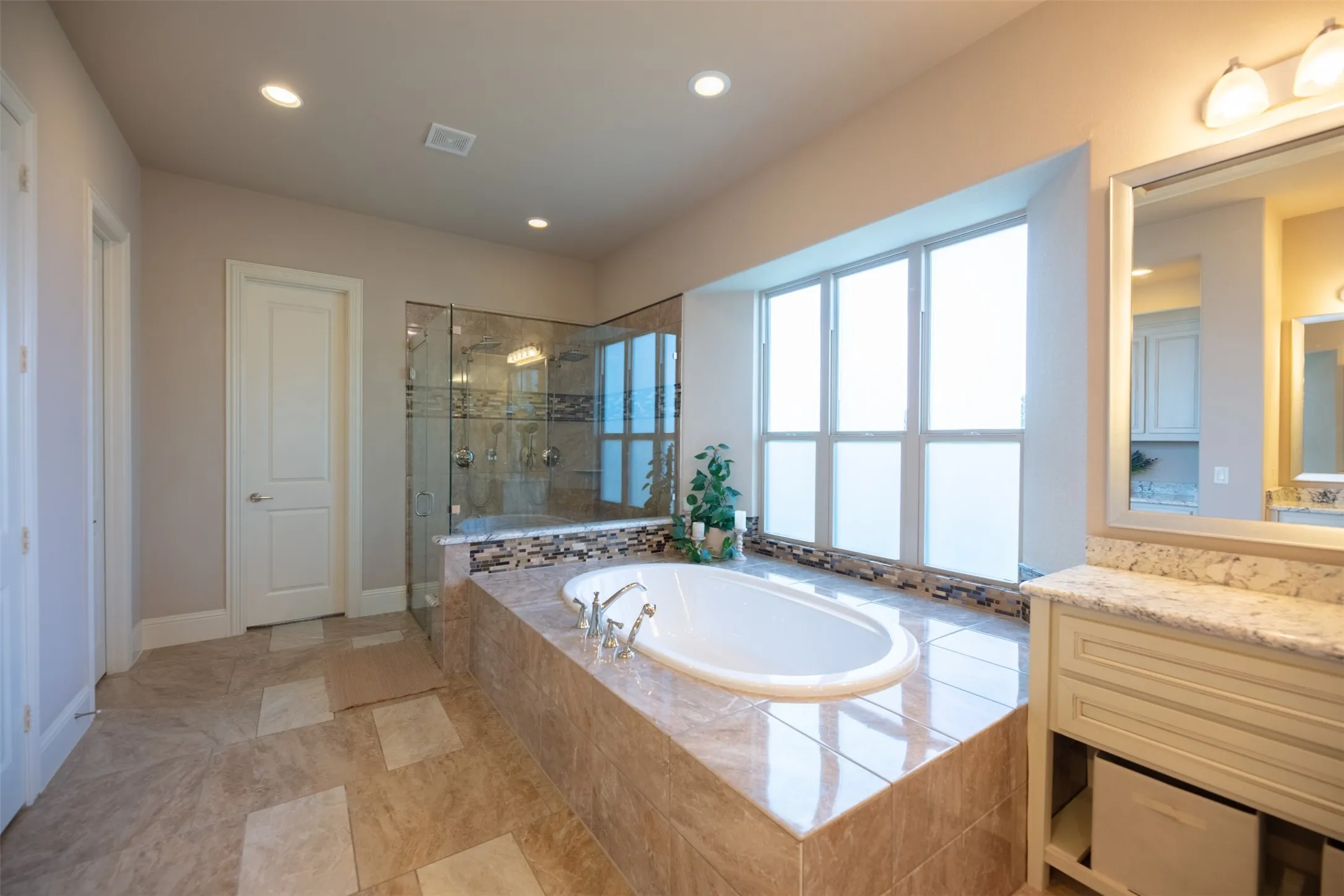 Single Family Residence For Sale in Denton County , 9411 Tay Lane, Justin, Texas 76247, 5 Bedroom, 7 Bathroom, 3 Garage spaces, 5,083 Sqft, built in 2015, mls#21380087, Real Estate Agent in Justin, Homes For Sale in Denton county, Homes For Sale in Justin, Realtor in Justin Texas, Real Estate Brokerage Independent Realty Texas, Luminita Cordes Realtor