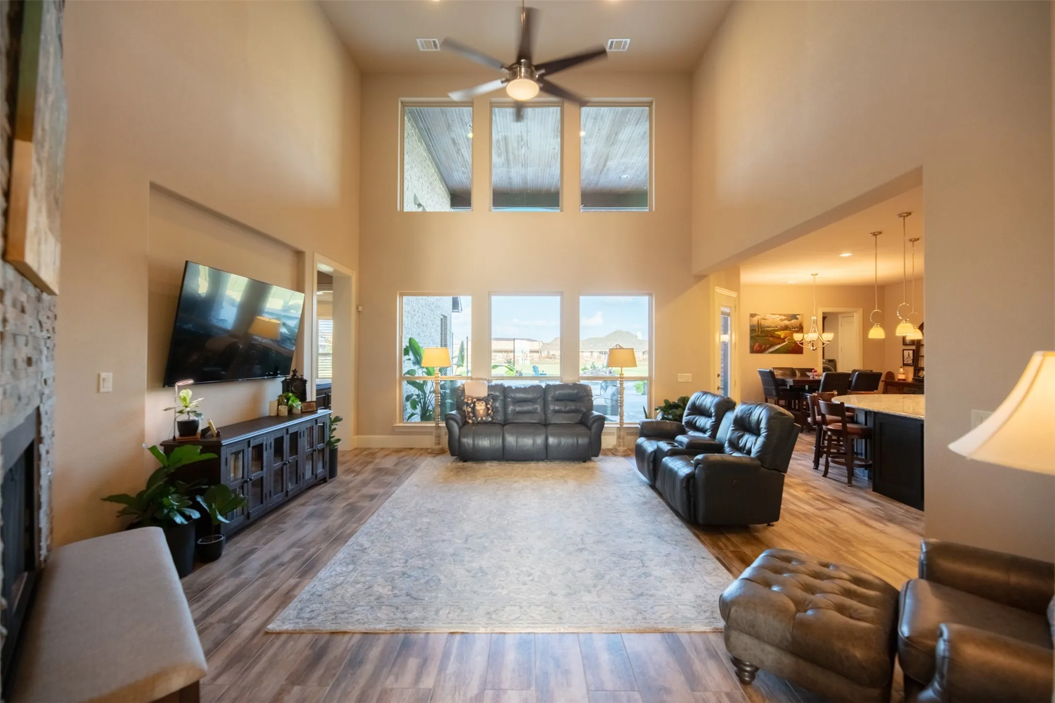 Single Family Residence For Sale in Denton County , 9411 Tay Lane, Justin, Texas 76247, 5 Bedroom, 7 Bathroom, 3 Garage spaces, 5,083 Sqft, built in 2015, mls#21380087, Real Estate Agent in Justin, Homes For Sale in Denton county, Homes For Sale in Justin, Realtor in Justin Texas, Real Estate Brokerage Independent Realty Texas, Luminita Cordes Realtor
