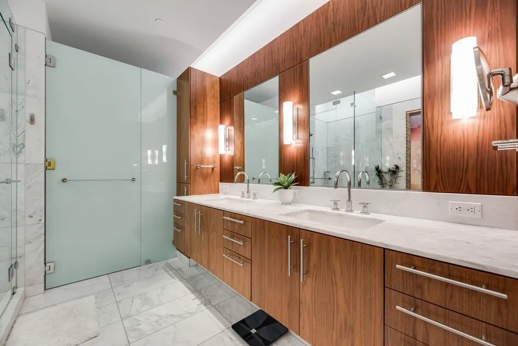 Condominium For Sale in Dallas County , 1918 Olive Street 1002, Dallas, Texas 75201, 2 Bedroom, 2 Bathroom, 2 Garage spaces, 2,407 Sqft, built in 2011, mls#21382783, Real Estate Agent in Dallas, Homes For Sale in Dallas county, Homes For Sale in Dallas, Realtor in Dallas Texas, Real Estate Brokerage Independent Realty Texas, Luminita Cordes Realtor