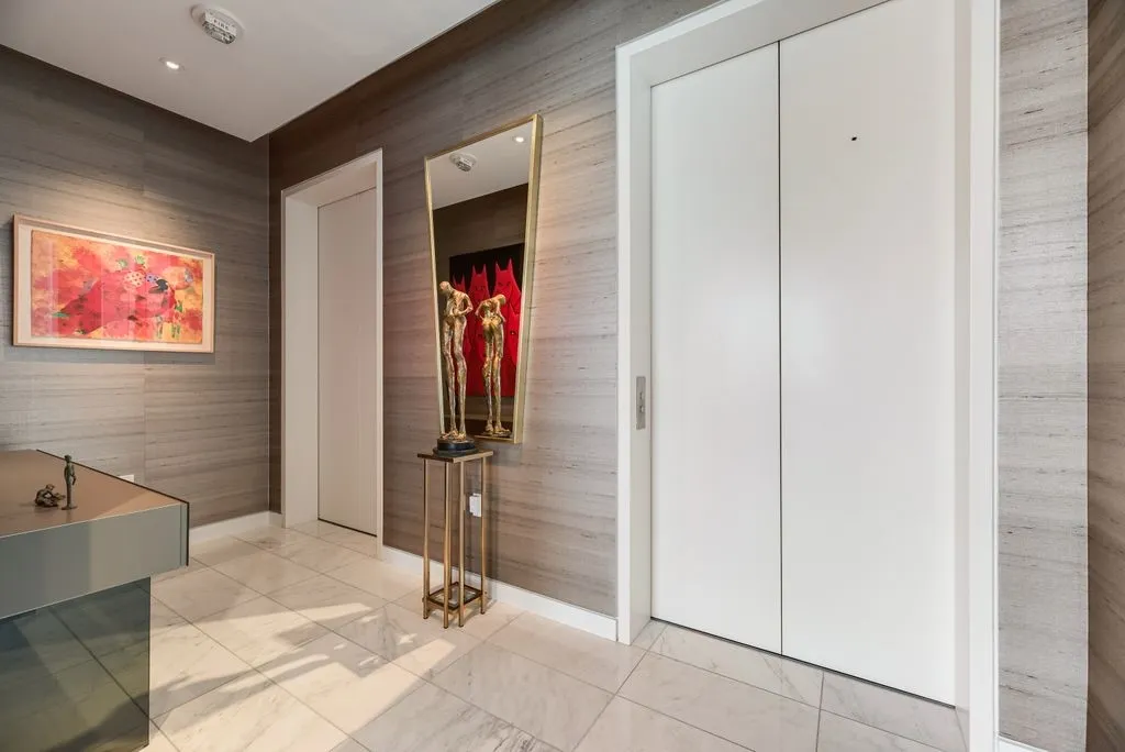 Condominium For Sale in Dallas County , 1918 Olive Street 1002, Dallas, Texas 75201, 2 Bedroom, 2 Bathroom, 2 Garage spaces, 2,407 Sqft, built in 2011, mls#21382783, Real Estate Agent in Dallas, Homes For Sale in Dallas county, Homes For Sale in Dallas, Realtor in Dallas Texas, Real Estate Brokerage Independent Realty Texas, Luminita Cordes Realtor