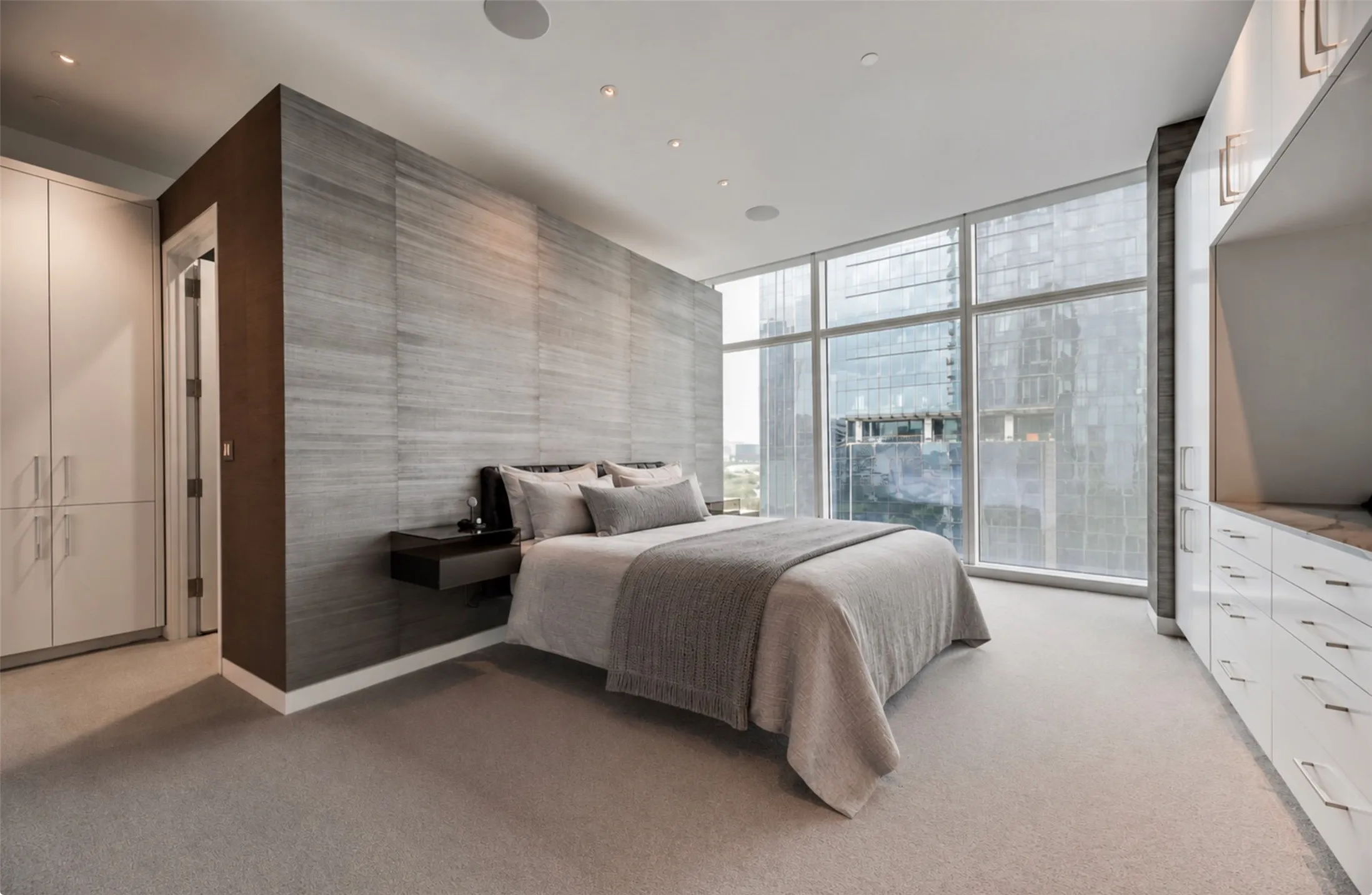 Condominium For Sale in Dallas County , 1918 Olive Street 1002, Dallas, Texas 75201, 2 Bedroom, 2 Bathroom, 2 Garage spaces, 2,407 Sqft, built in 2011, mls#21382783, Real Estate Agent in Dallas, Homes For Sale in Dallas county, Homes For Sale in Dallas, Realtor in Dallas Texas, Real Estate Brokerage Independent Realty Texas, Luminita Cordes Realtor