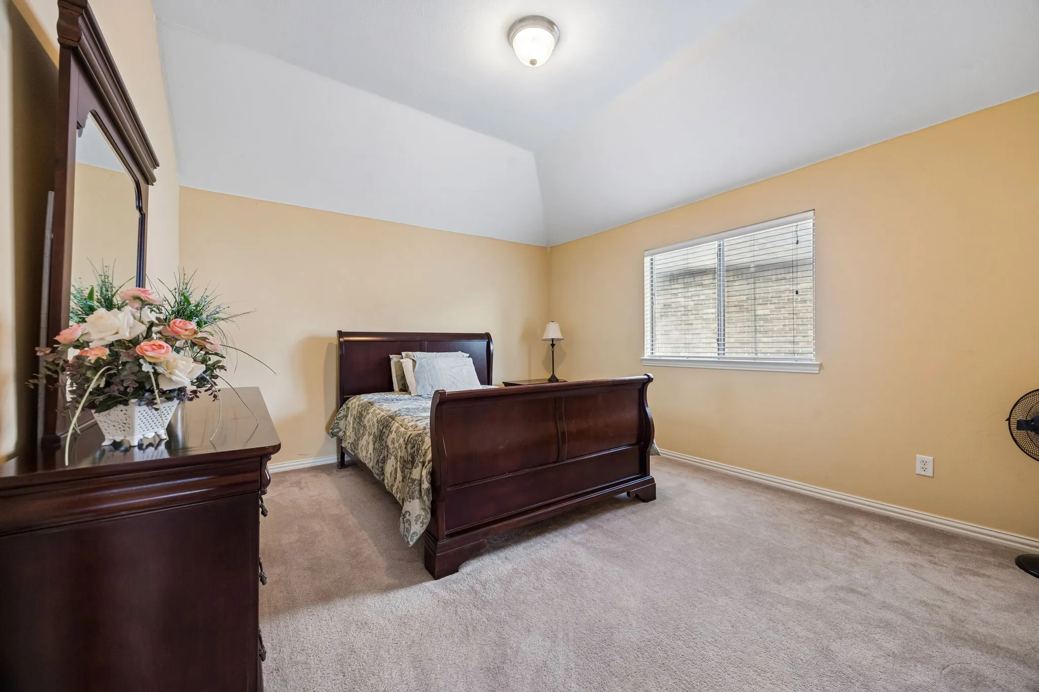 Single Family Residence For Sale in Collin County , 608 Saddlehorn Drive, Mc Kinney, Texas 75071, 4 Bedroom, 4 Bathroom, 2 Garage spaces, 3,394 Sqft, built in 2005, mls#21384421, Real Estate Agent in Mc Kinney, Homes For Sale in Collin county, Homes For Sale in Mc Kinney, Realtor in Mc Kinney Texas, Real Estate Brokerage Independent Realty Texas, Luminita Cordes Realtor