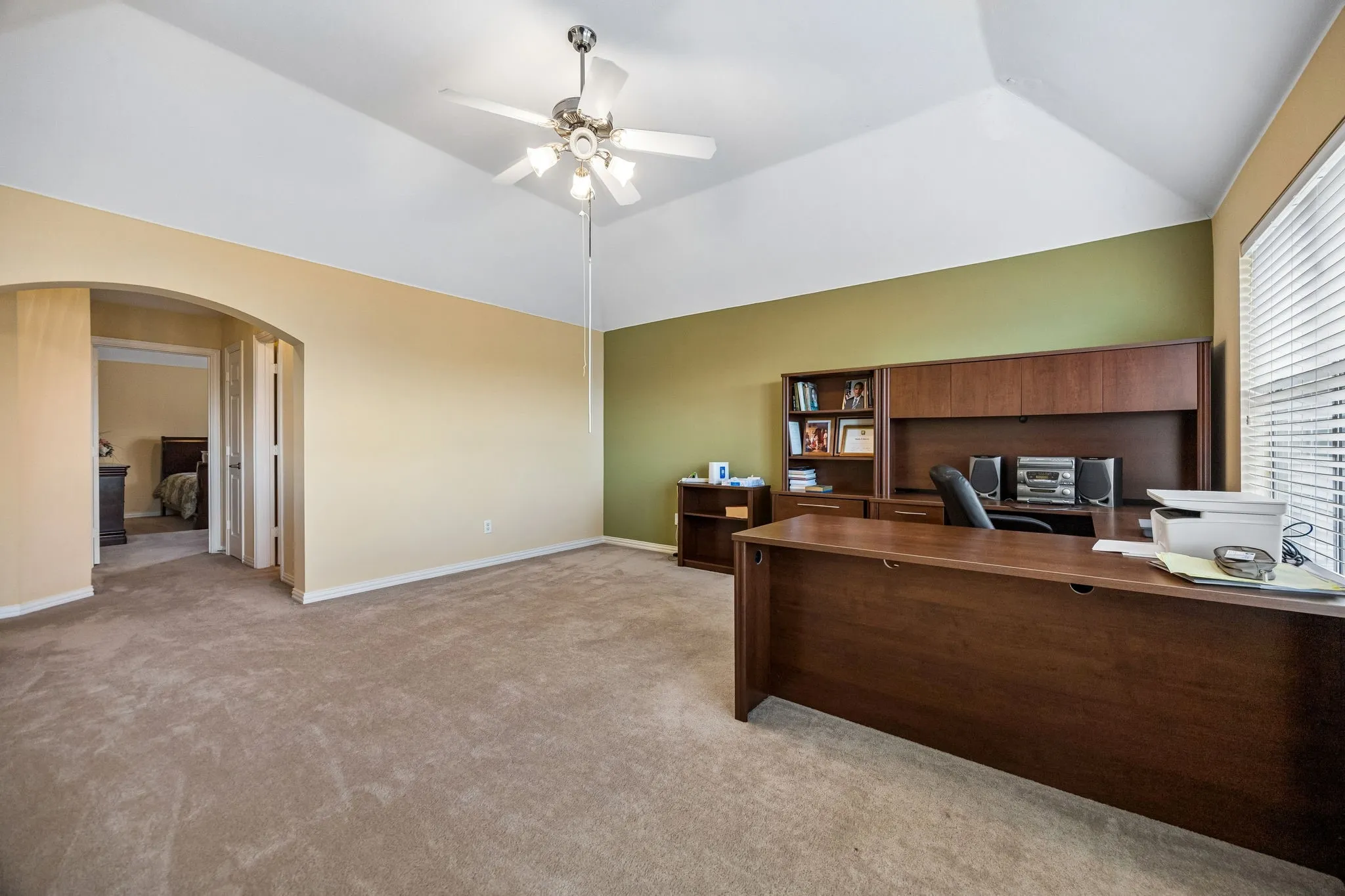 Single Family Residence For Sale in Collin County , 608 Saddlehorn Drive, Mc Kinney, Texas 75071, 4 Bedroom, 4 Bathroom, 2 Garage spaces, 3,394 Sqft, built in 2005, mls#21384421, Real Estate Agent in Mc Kinney, Homes For Sale in Collin county, Homes For Sale in Mc Kinney, Realtor in Mc Kinney Texas, Real Estate Brokerage Independent Realty Texas, Luminita Cordes Realtor