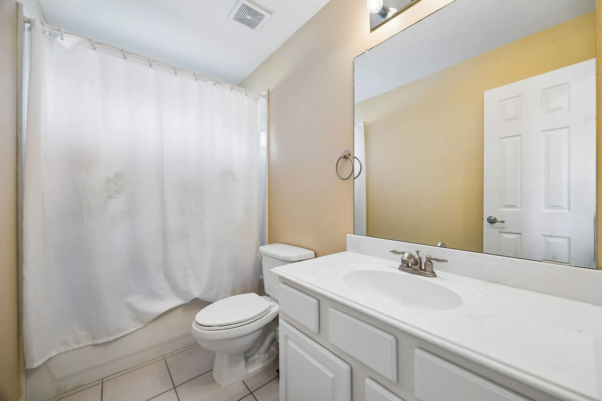 Single Family Residence For Sale in Collin County , 608 Saddlehorn Drive, Mc Kinney, Texas 75071, 4 Bedroom, 4 Bathroom, 2 Garage spaces, 3,394 Sqft, built in 2005, mls#21384421, Real Estate Agent in Mc Kinney, Homes For Sale in Collin county, Homes For Sale in Mc Kinney, Realtor in Mc Kinney Texas, Real Estate Brokerage Independent Realty Texas, Luminita Cordes Realtor
