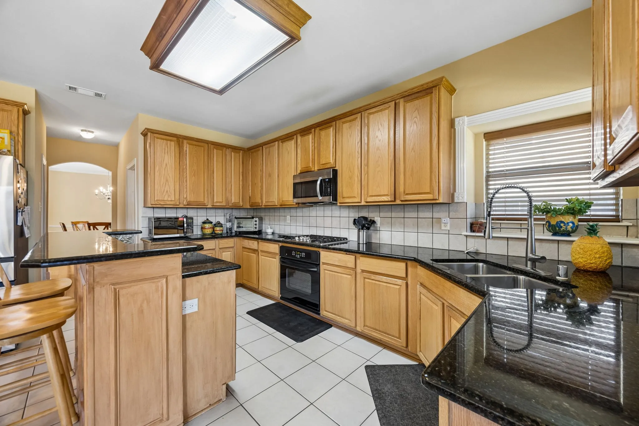 Single Family Residence For Sale in Collin County , 608 Saddlehorn Drive, Mc Kinney, Texas 75071, 4 Bedroom, 4 Bathroom, 2 Garage spaces, 3,394 Sqft, built in 2005, mls#21384421, Real Estate Agent in Mc Kinney, Homes For Sale in Collin county, Homes For Sale in Mc Kinney, Realtor in Mc Kinney Texas, Real Estate Brokerage Independent Realty Texas, Luminita Cordes Realtor