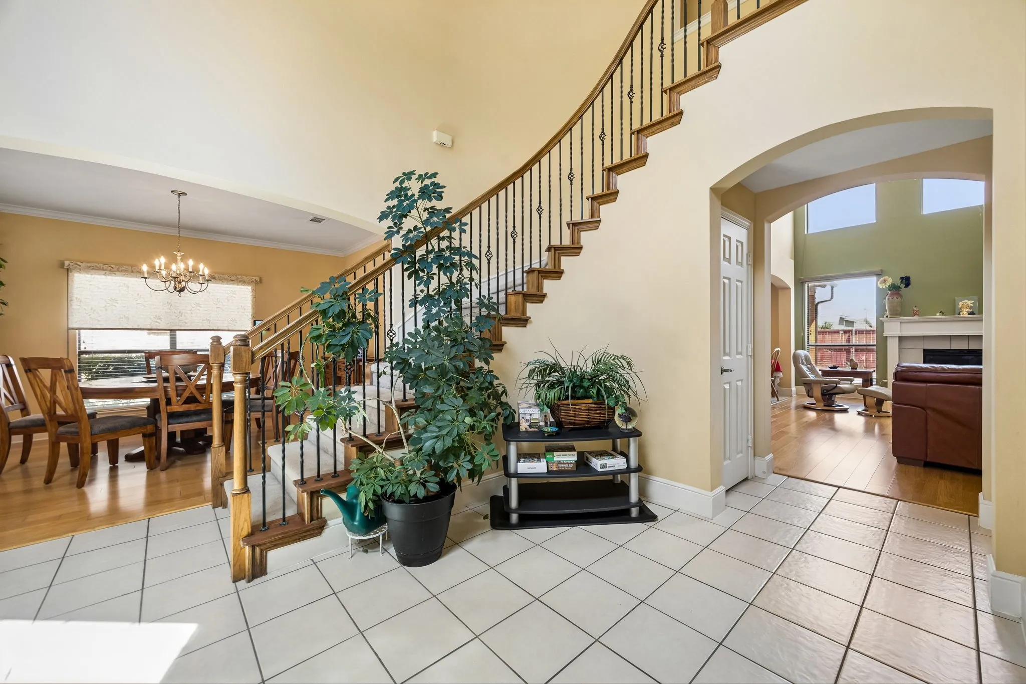 Single Family Residence For Sale in Collin County , 608 Saddlehorn Drive, Mc Kinney, Texas 75071, 4 Bedroom, 4 Bathroom, 2 Garage spaces, 3,394 Sqft, built in 2005, mls#21384421, Real Estate Agent in Mc Kinney, Homes For Sale in Collin county, Homes For Sale in Mc Kinney, Realtor in Mc Kinney Texas, Real Estate Brokerage Independent Realty Texas, Luminita Cordes Realtor