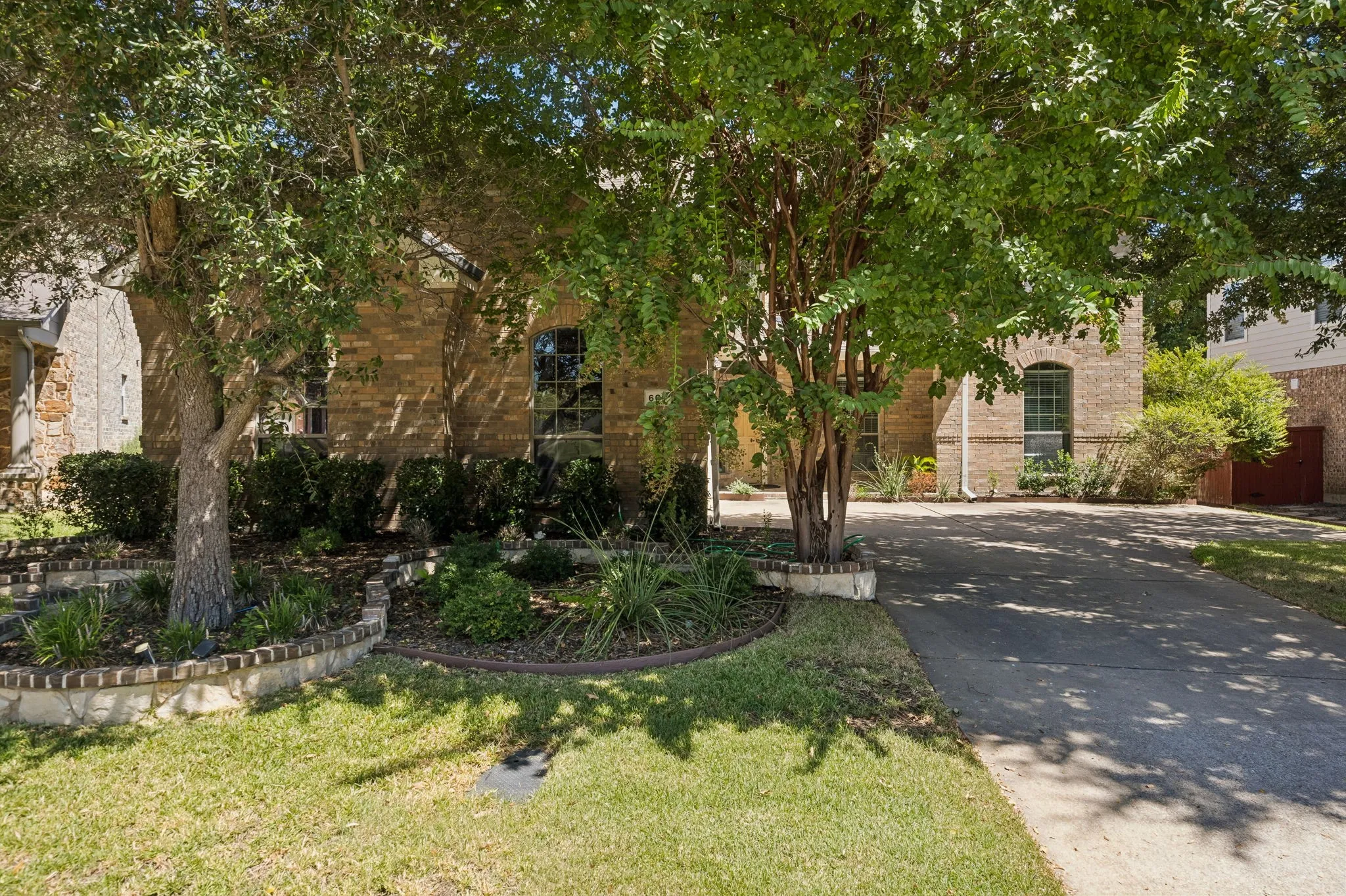 Single Family Residence For Sale in Collin County , 608 Saddlehorn Drive, Mc Kinney, Texas 75071, 4 Bedroom, 4 Bathroom, 2 Garage spaces, 3,394 Sqft, built in 2005, mls#21384421, Real Estate Agent in Mc Kinney, Homes For Sale in Collin county, Homes For Sale in Mc Kinney, Realtor in Mc Kinney Texas, Real Estate Brokerage Independent Realty Texas, Luminita Cordes Realtor